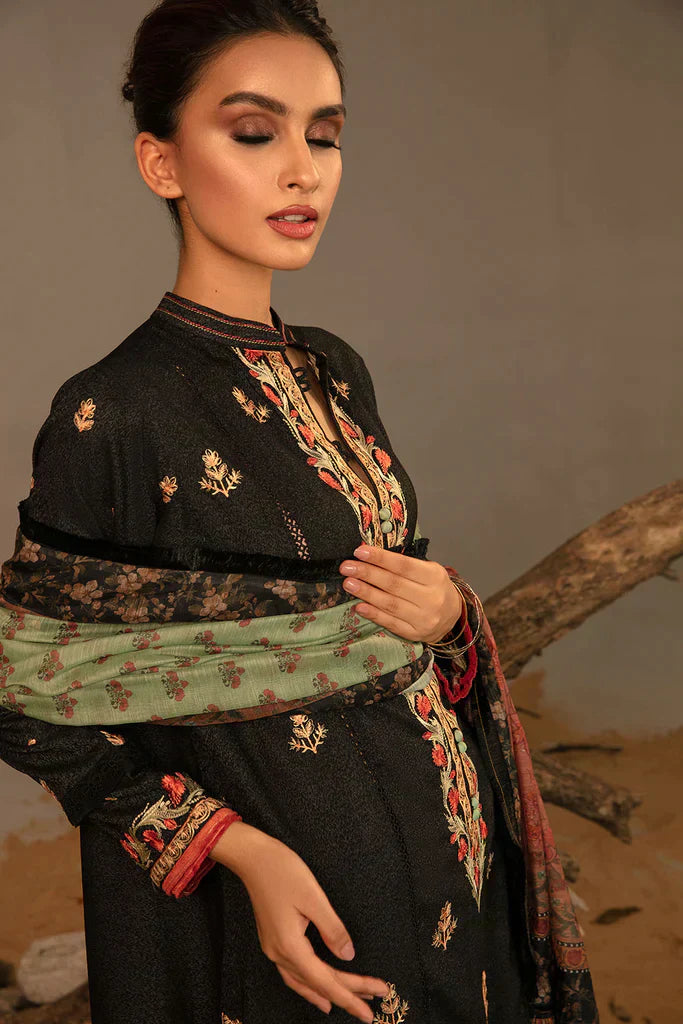 Sobia Nazir | Autumn Winter 23 | 2A - Pakistani Designer Dress - by Sobia Nazir | Type: Luxury - 100% Original at Saira Sultan