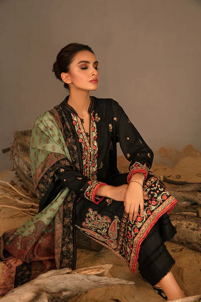 Sobia Nazir | Autumn Winter 23 | 2A - Pakistani Designer Dress - by Sobia Nazir | Type: Luxury - 100% Original at Saira Sultan