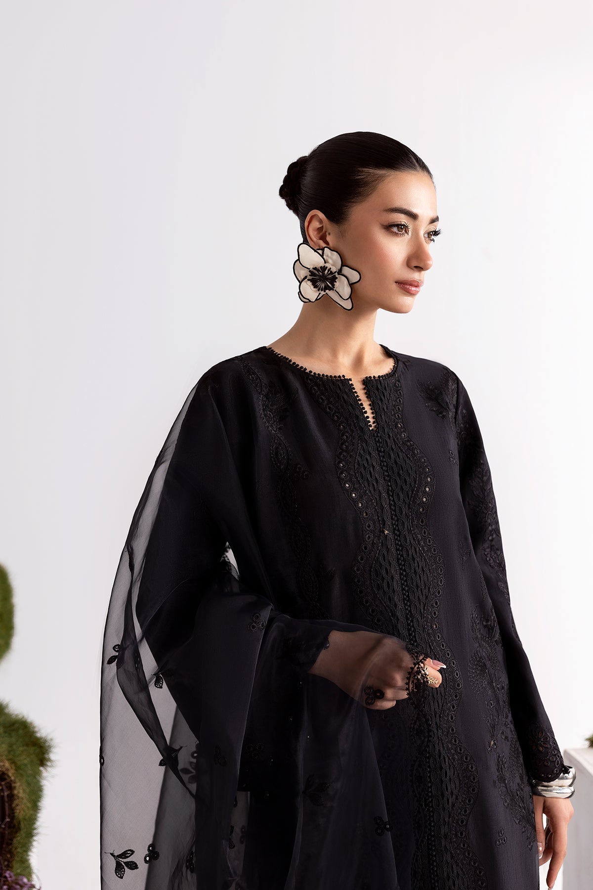 Enzo I Tu Es Aime INoir - Pakistani Designer Dress - by Enzo - Type : - 100% Original at Saira Sultan