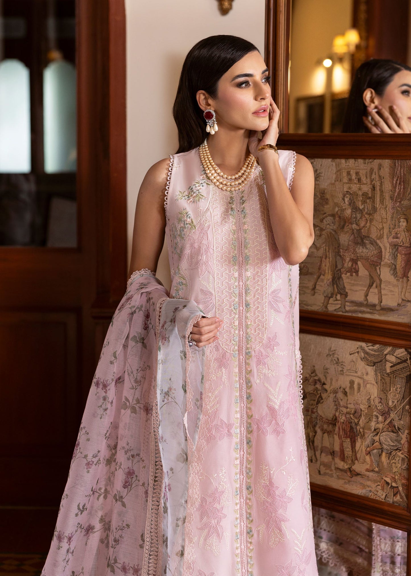 Saira Shakira | Bloom Lawn 25 | CHLOE 3-A L Pink Lawn
