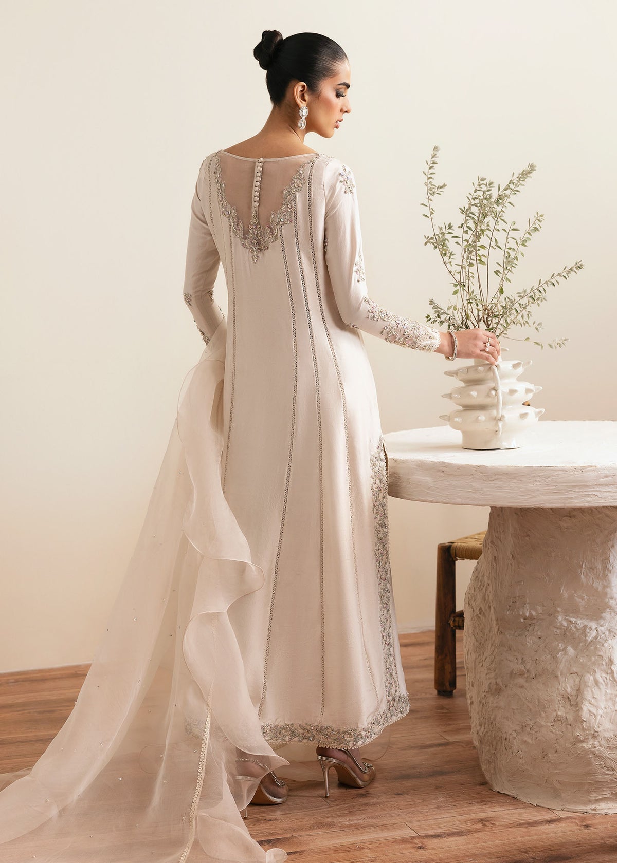 Kanwal Malik | Miray Luxury Pret | Freya S Ivory Raw Silk