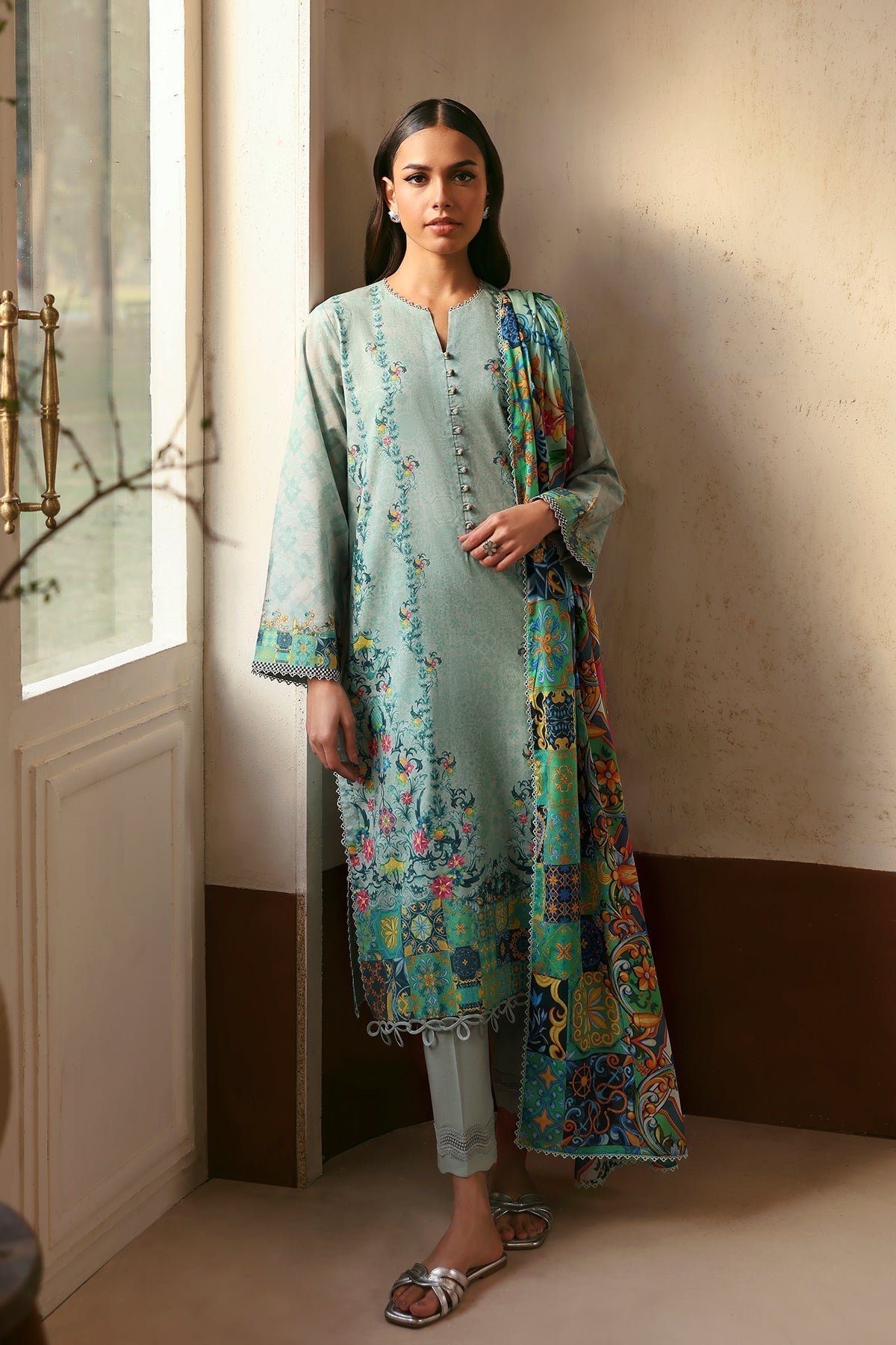 Sahar | Selene 25 | Verdant Sicilia XS Aqua Lawn