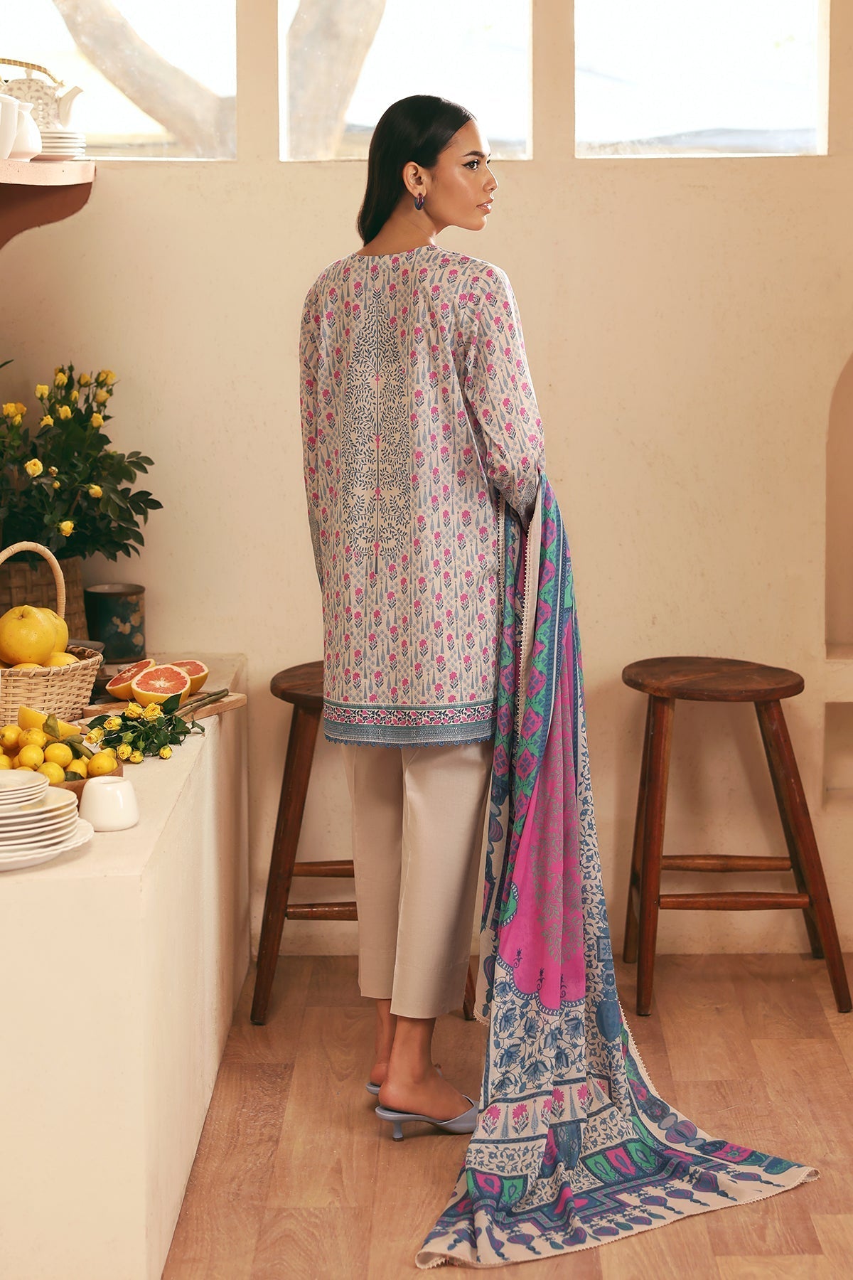 Sahar | Selene 25 | Sultan's Garden S Beige Lawn