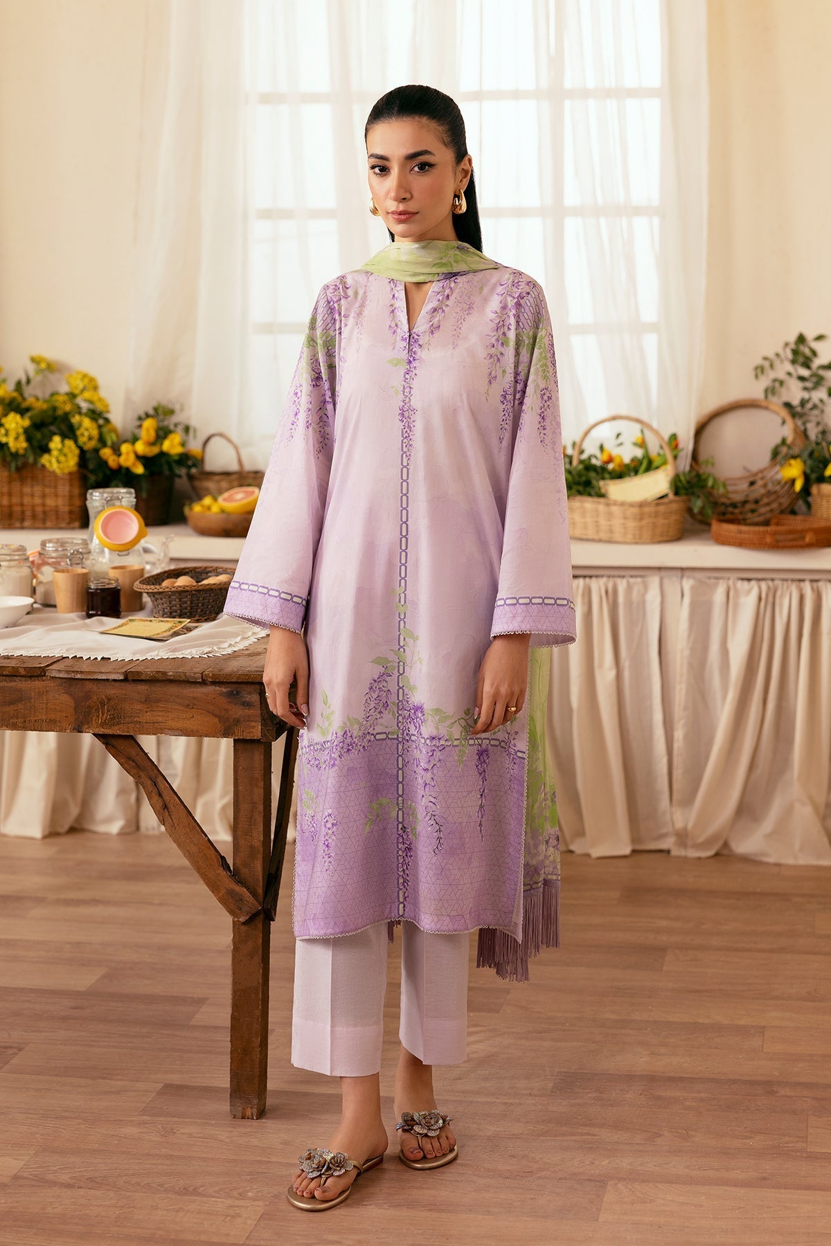 Sahar | Selene 25 | Wisteria Grove XS Lilac Lawn