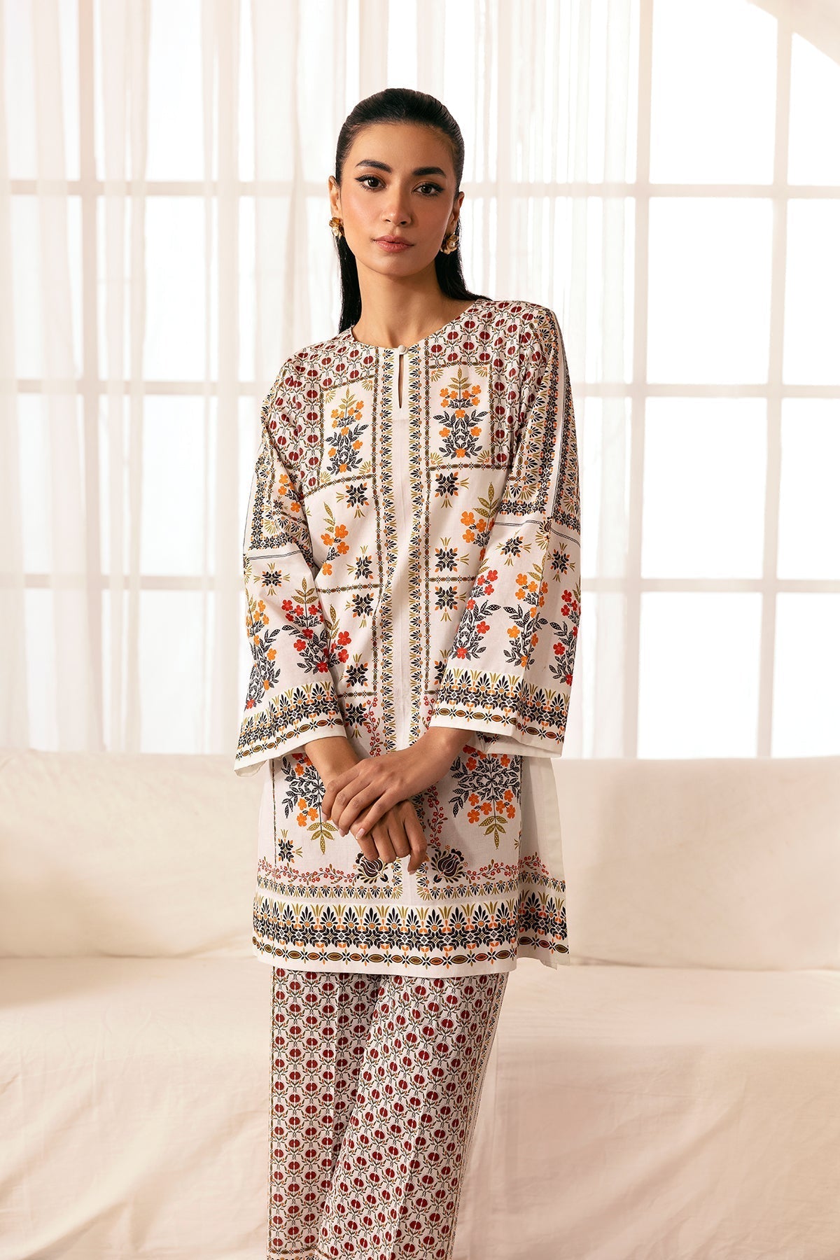 Sahar | Selene 25 | Pomegranate Blossom L Off White Cambric