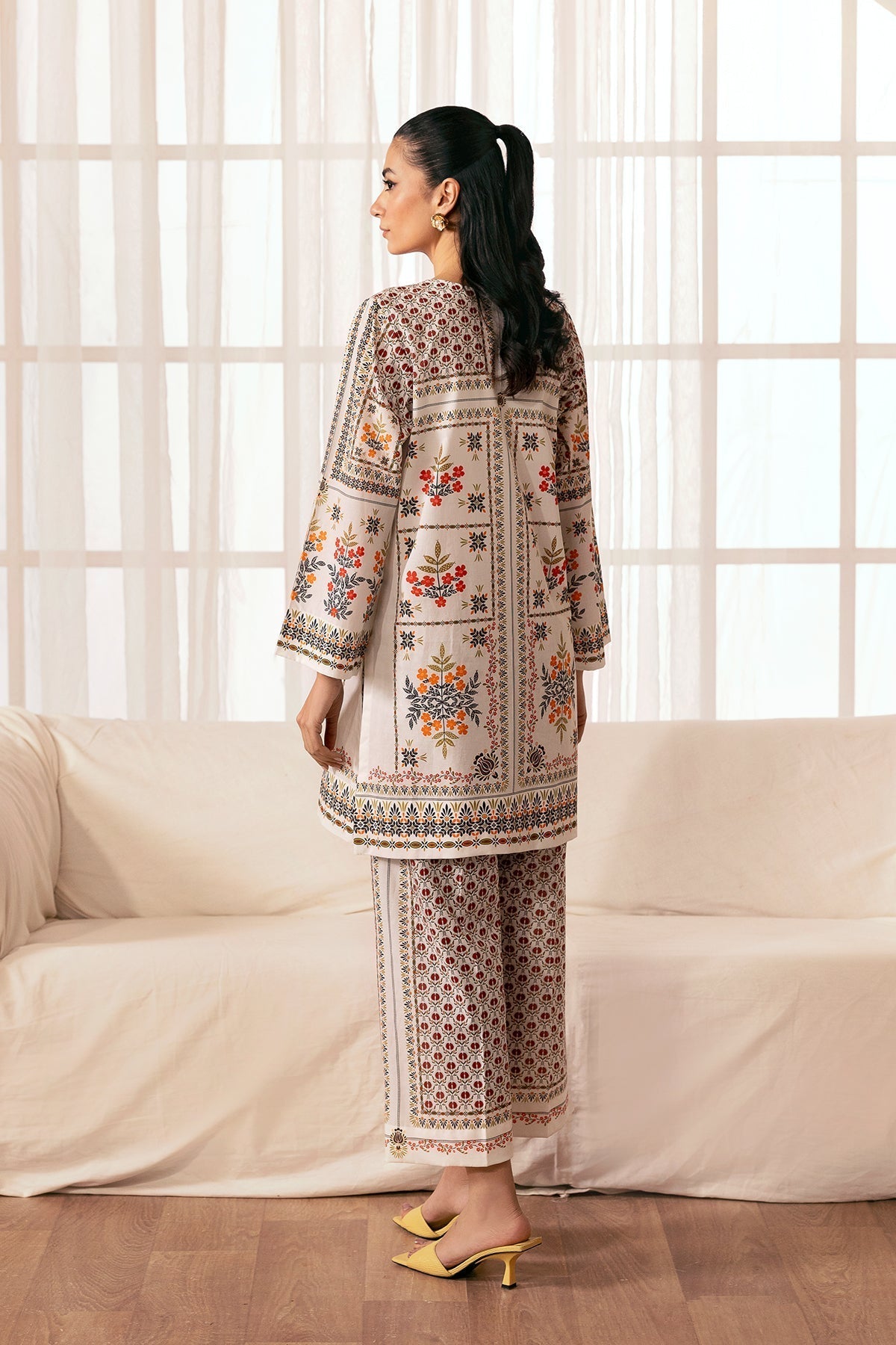 Sahar | Selene 25 | Pomegranate Blossom S Off White Cambric