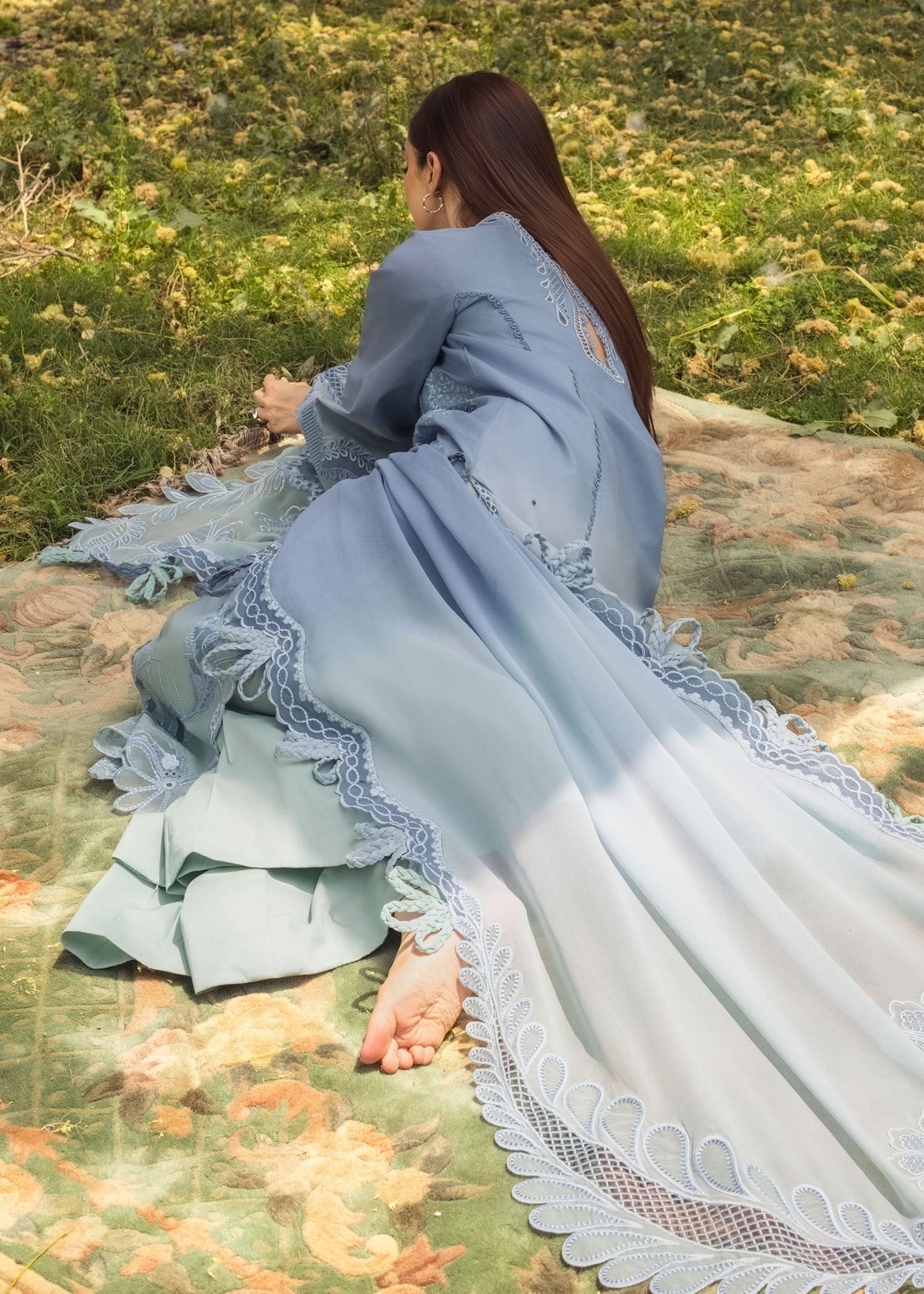 Crimson | Tasawar 25 | ALL THINGS OMBRE - D1 A XL Blue Gray Organza