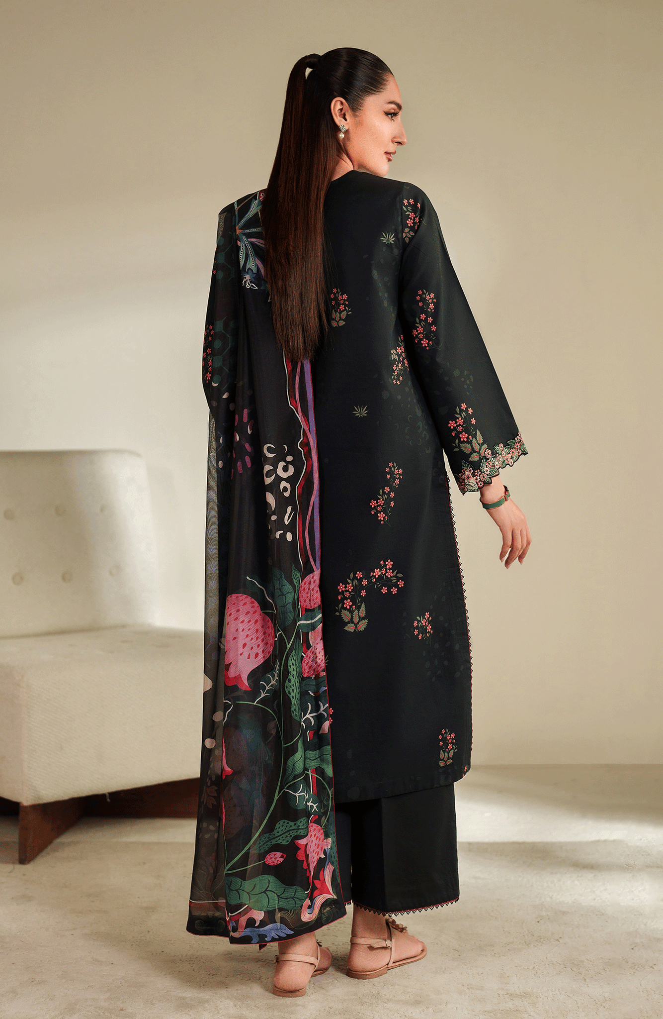 Seran | Ilara Cambric |NOIREA - Pakistani Designer Dress - by Seran - Type : Ladies Clothes - 100% Original at Saira Sultan