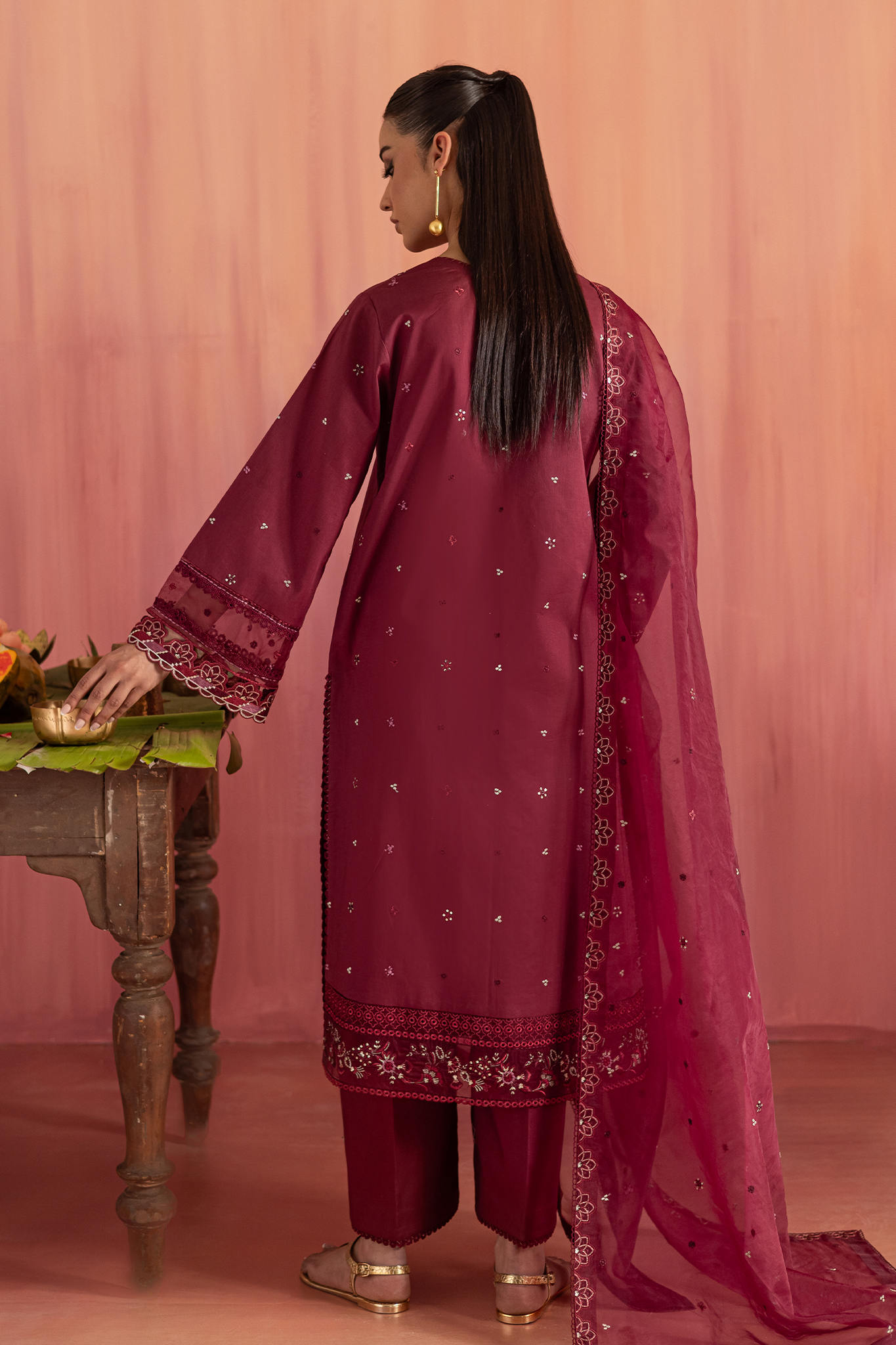 Seran | Nayab Eid Lawn | MEHER S Maroon Lawn