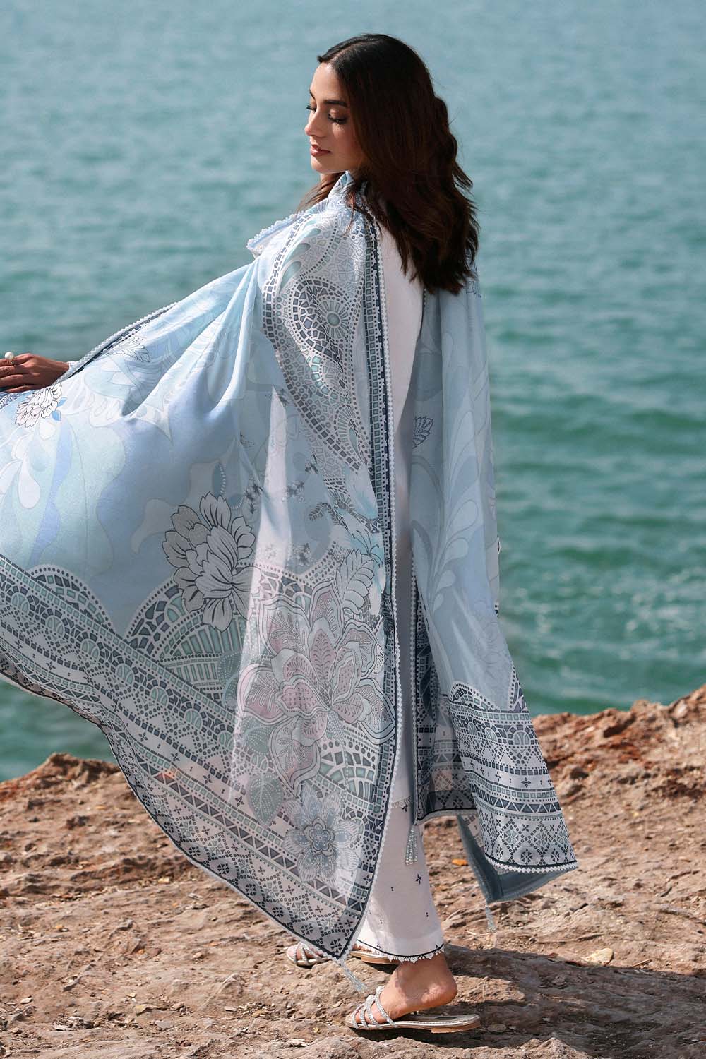 Seran | Afsanah Lawn 25 | ELMAS S White Lawn