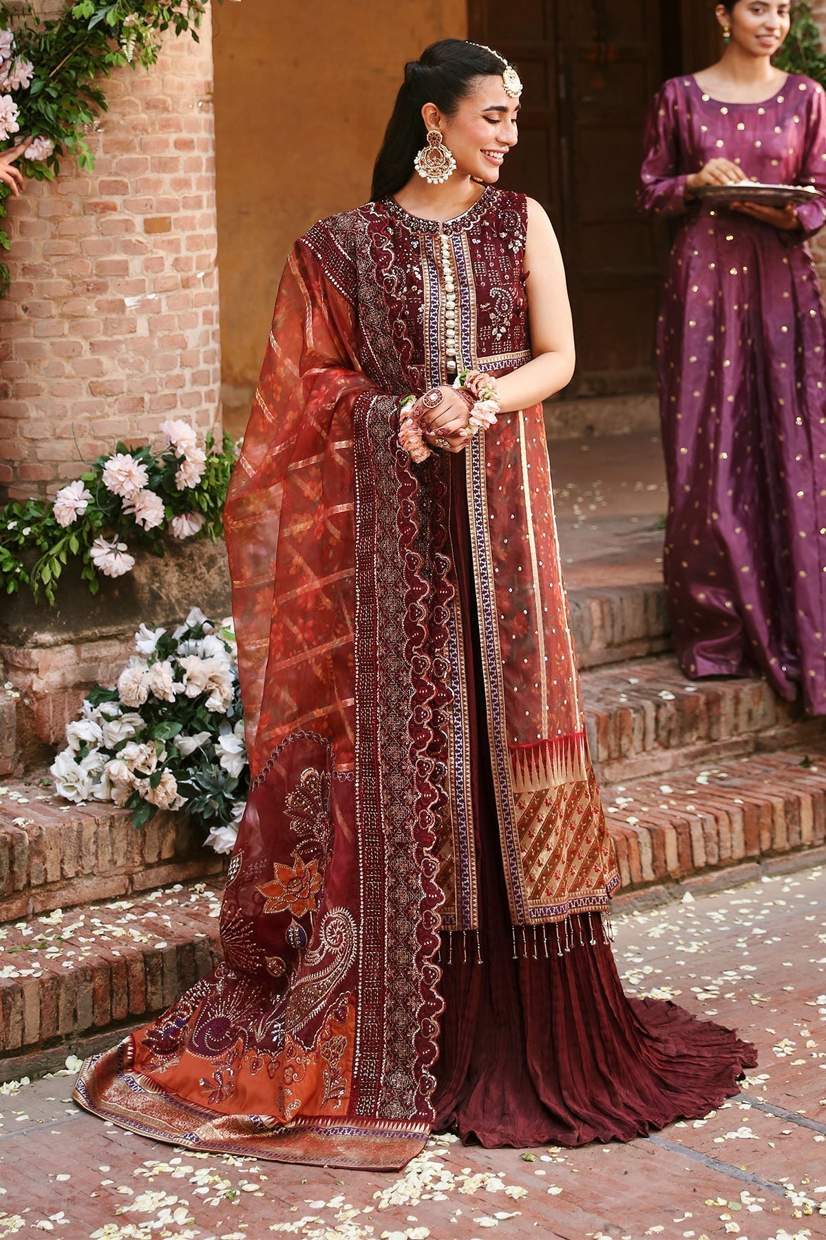 Nureh | Jhoomro Wedding Formals | NL-71 GEHNA - Pakistani Designer Dress - by Nureh | Type: Bridal - 100% Original at Saira Sultan