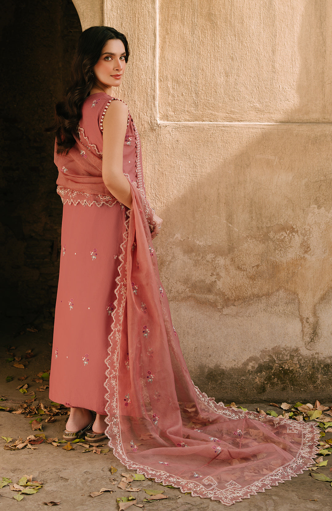 Fiona | Sarang Lawn 25 | Dilara S Pink Lawn