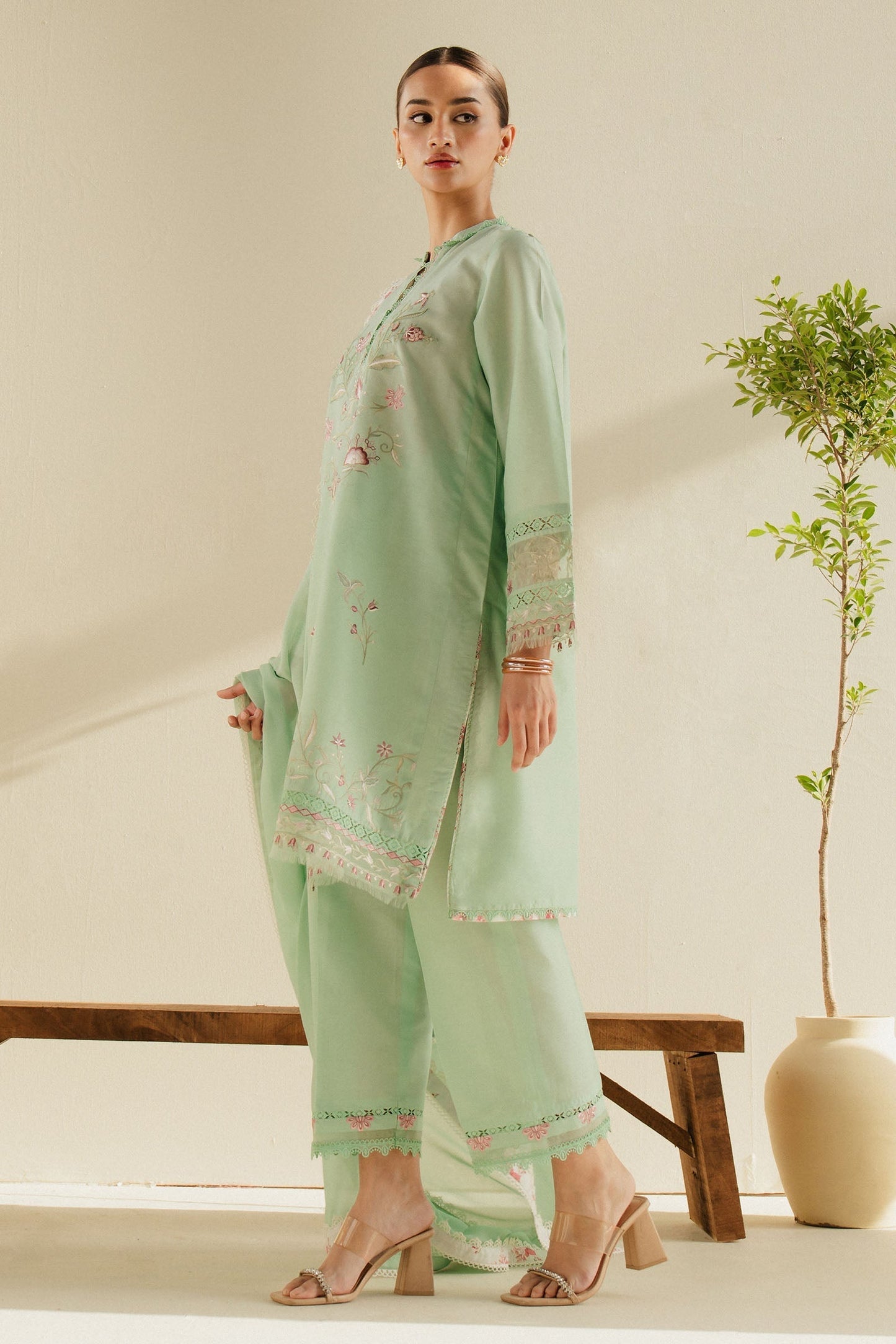 Zara Shahjahan | Eid Pret 25 |CR25P0225 L Dobby Mint Gray