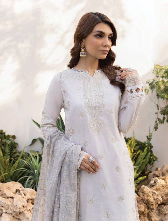Iznik | Lawnkari 24 | UE-150 SERENE TURF - Pakistani Designer Dress - by Iznik | Type: Formal - 100% Original at Saira Sultan