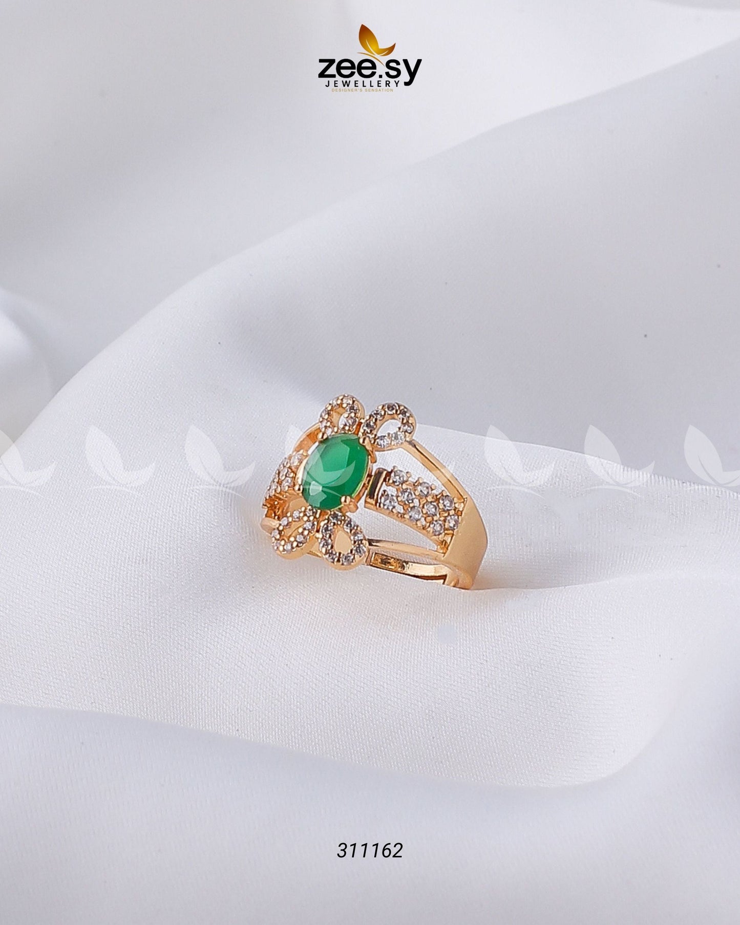 Starlit Ring Green