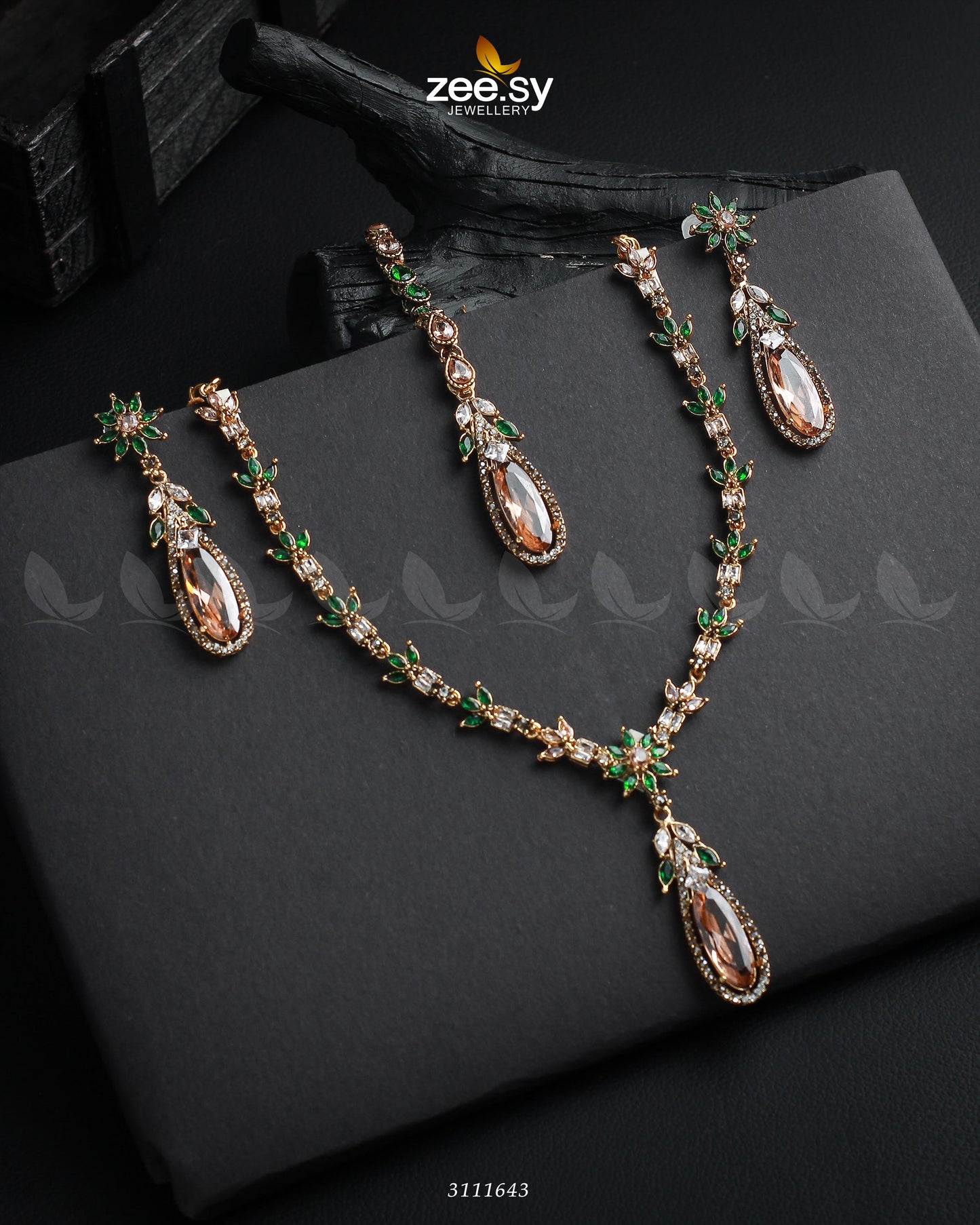 Saba Qamar Necklace Sets Golden Green