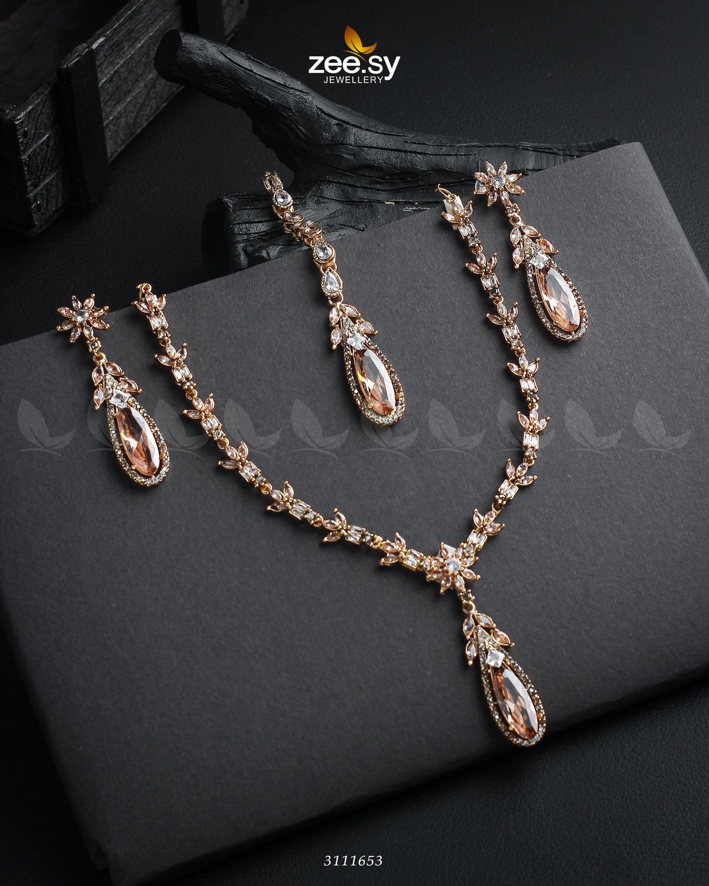 Saba Qamar Necklace Sets Golden Champagne