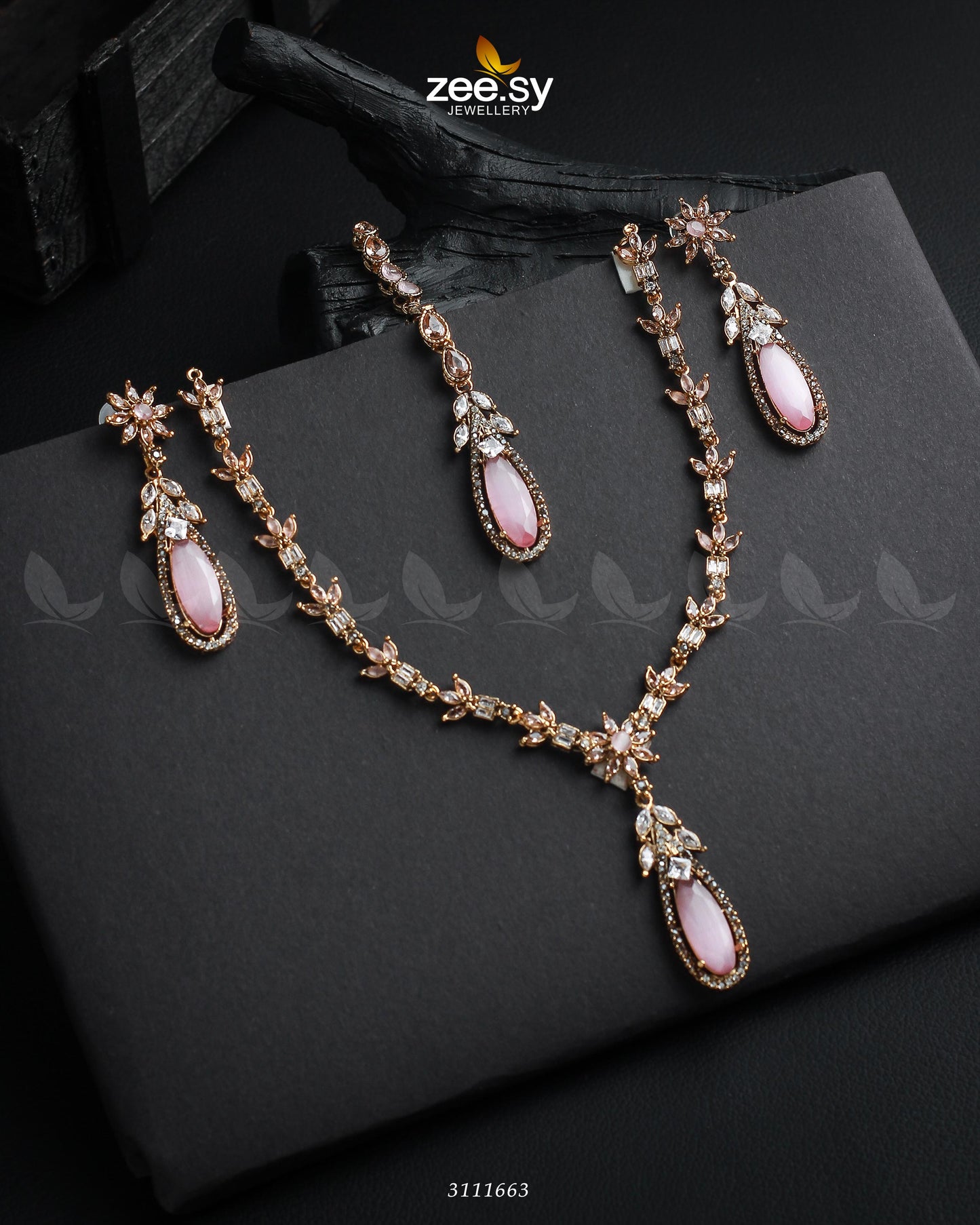 Saba Qamar Necklace Sets Golden Mint Pink