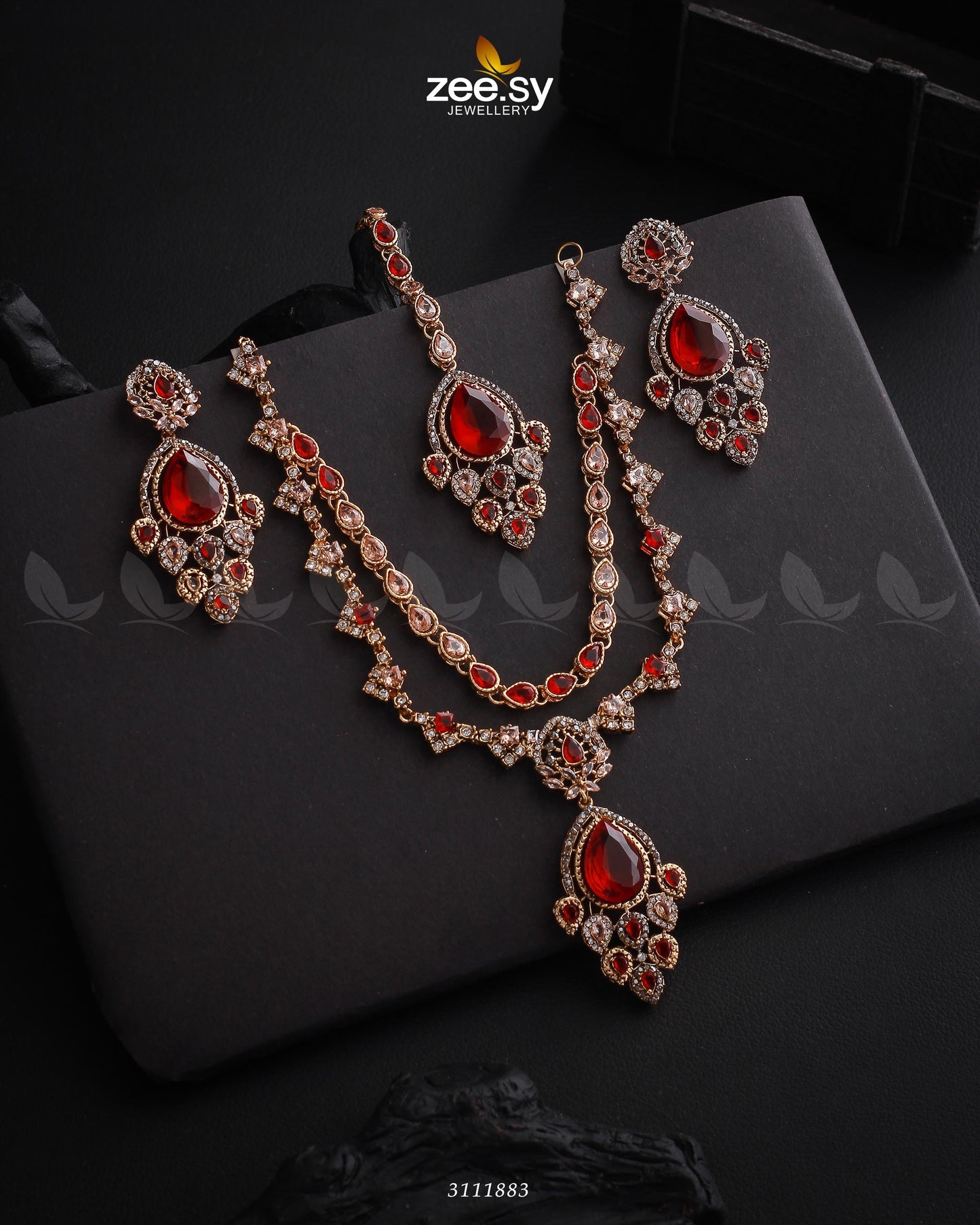 Sushmita Necklace Set Golden Red