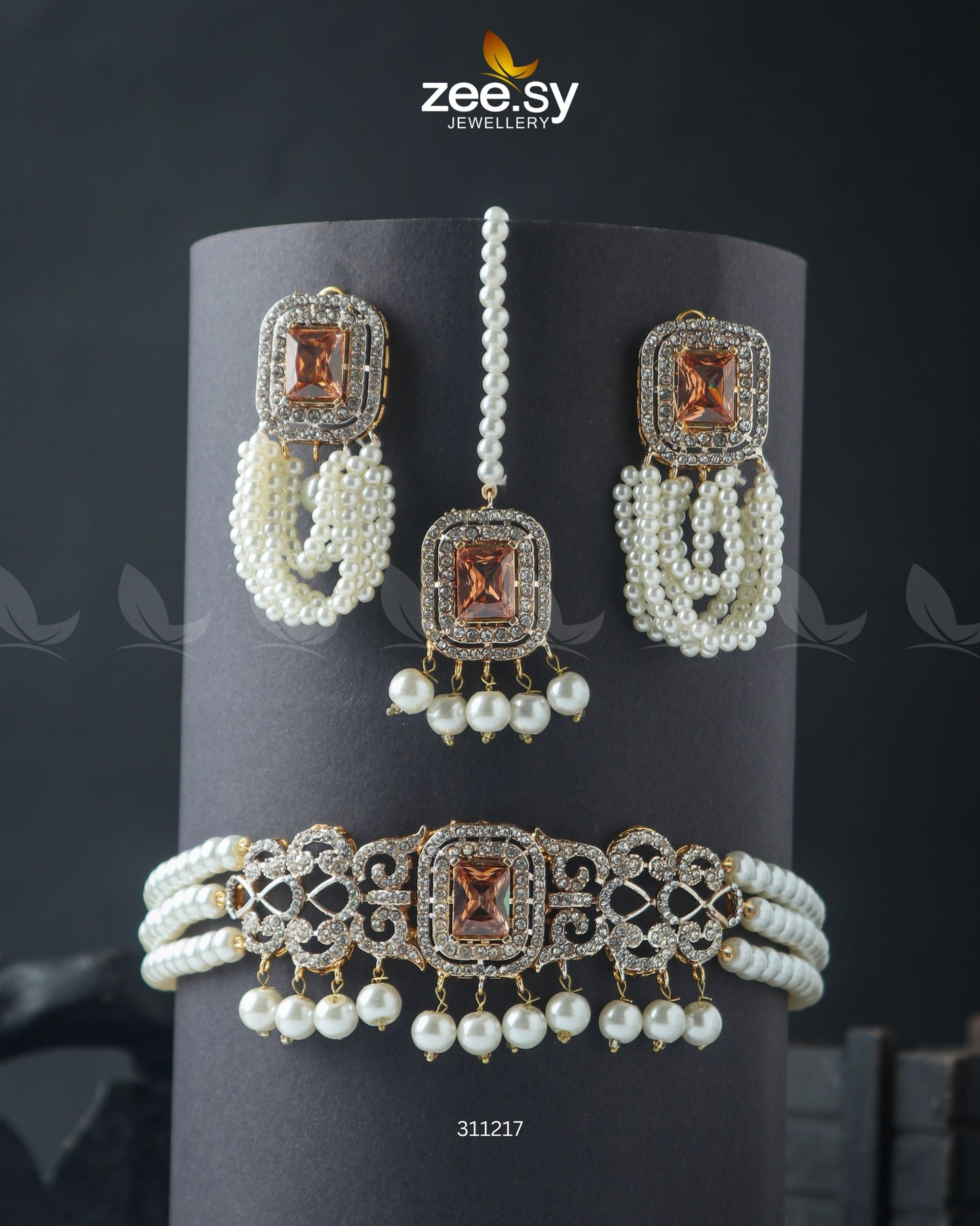 Marasim Choker Necklace Champagne