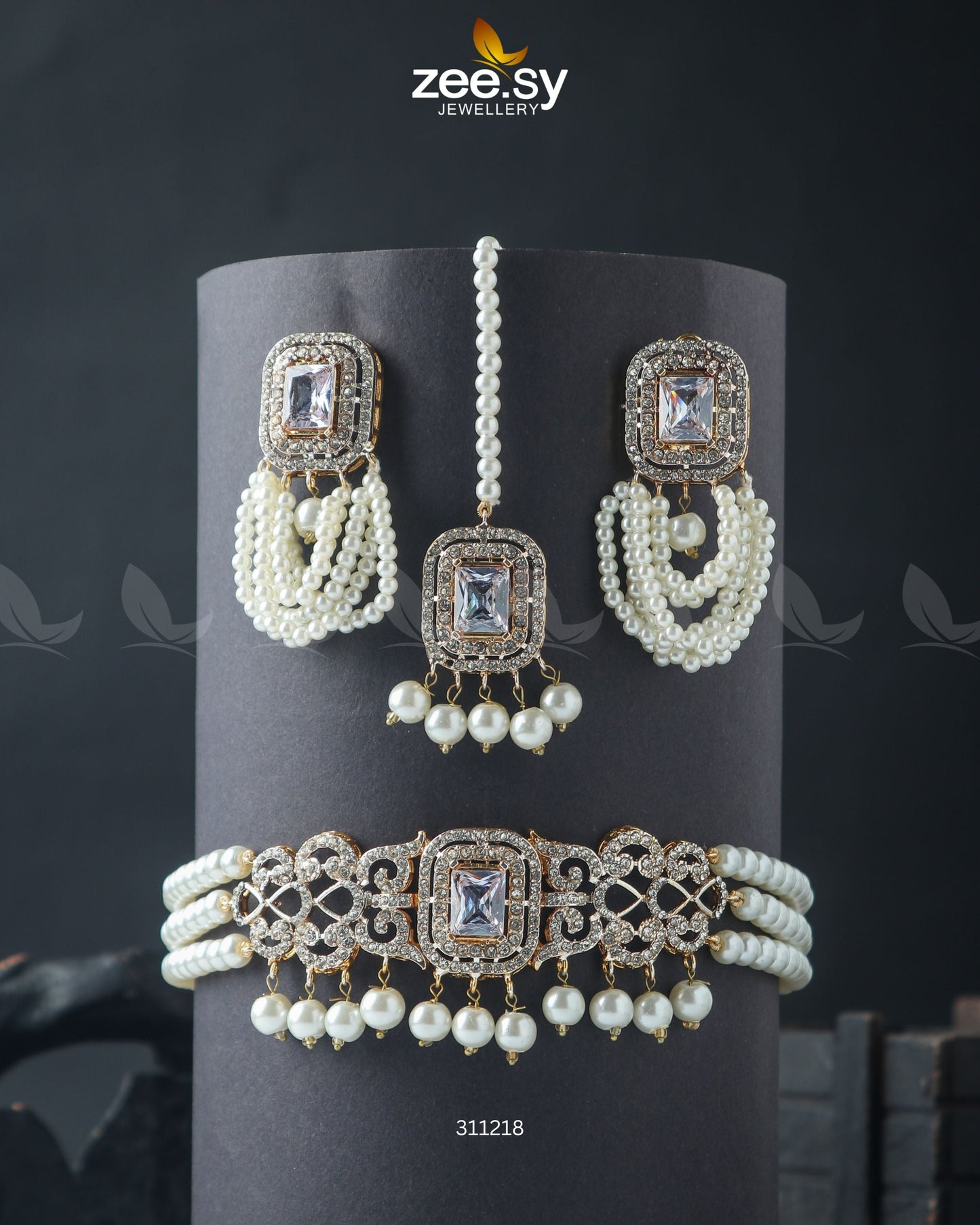 Marasim Choker Necklace White
