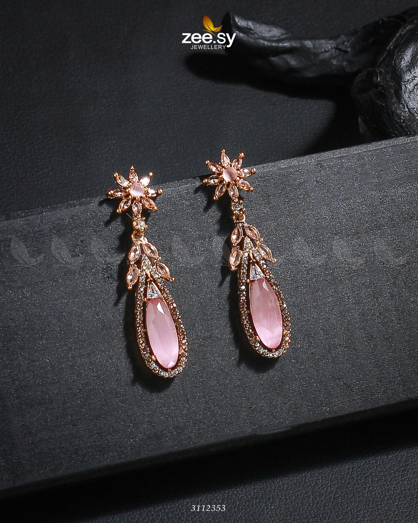 Rimsha's Earrings Golden Mint Pink