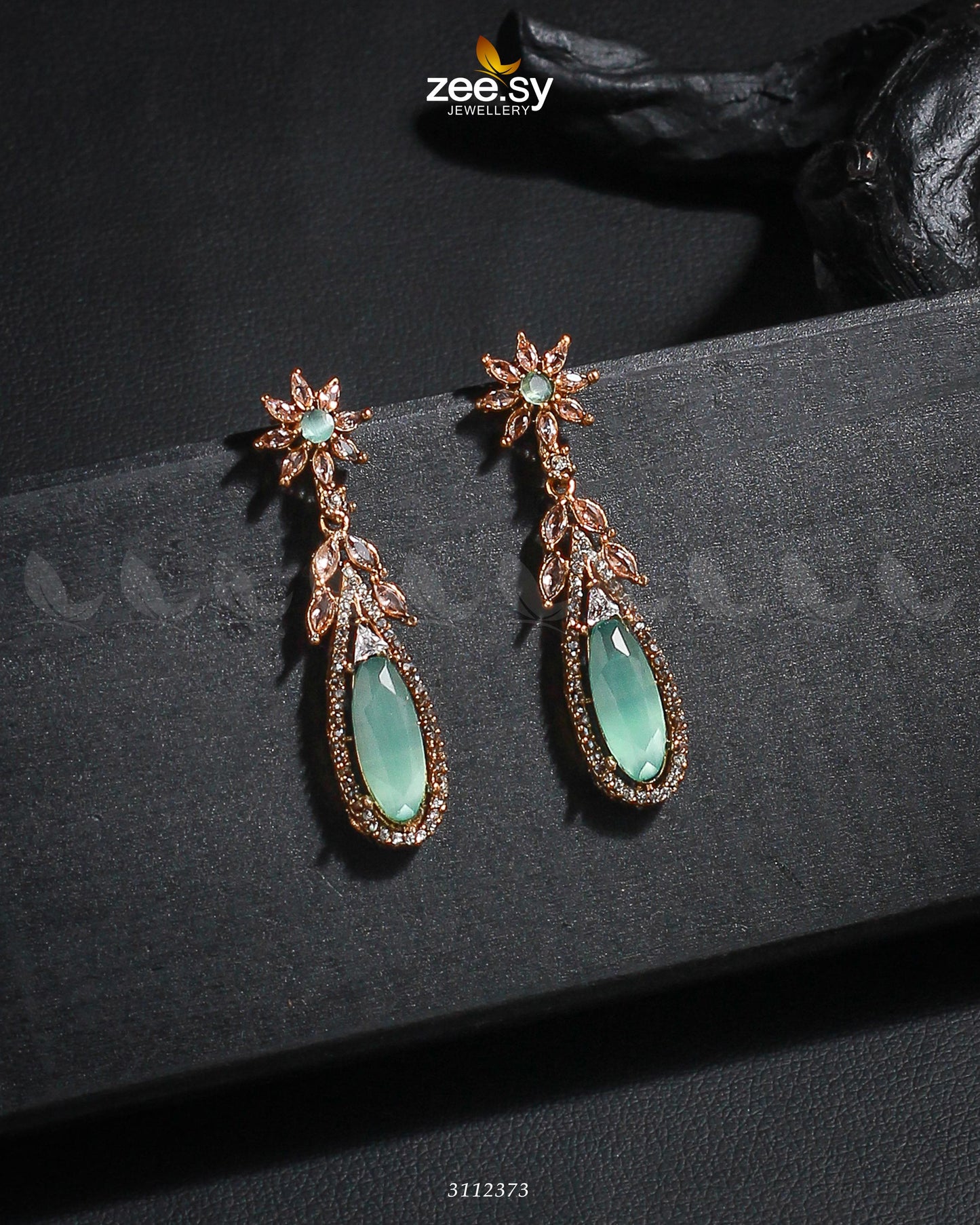 Rimsha's Earrings Golden Mint Green
