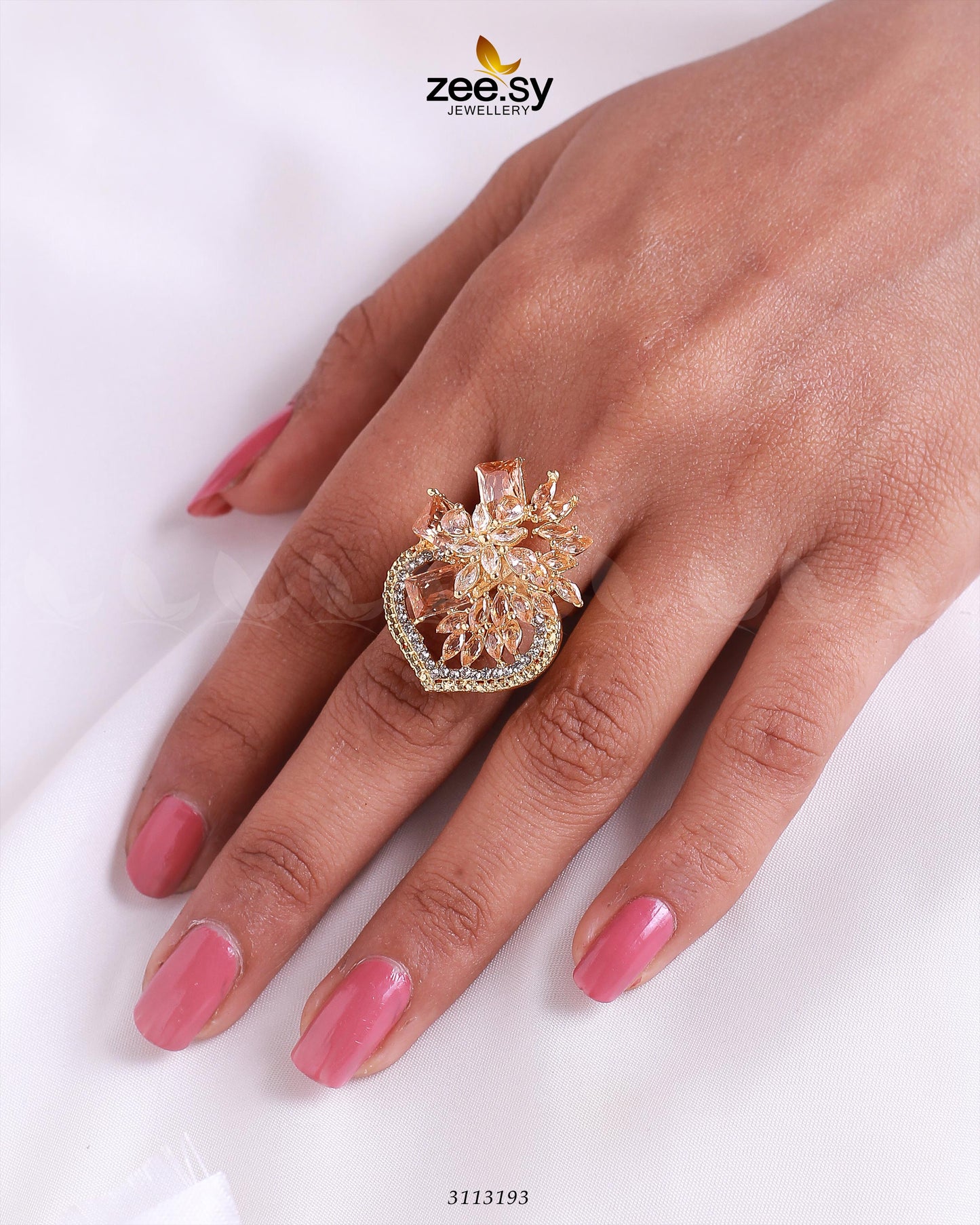 Hoya Rings Golden Champagne