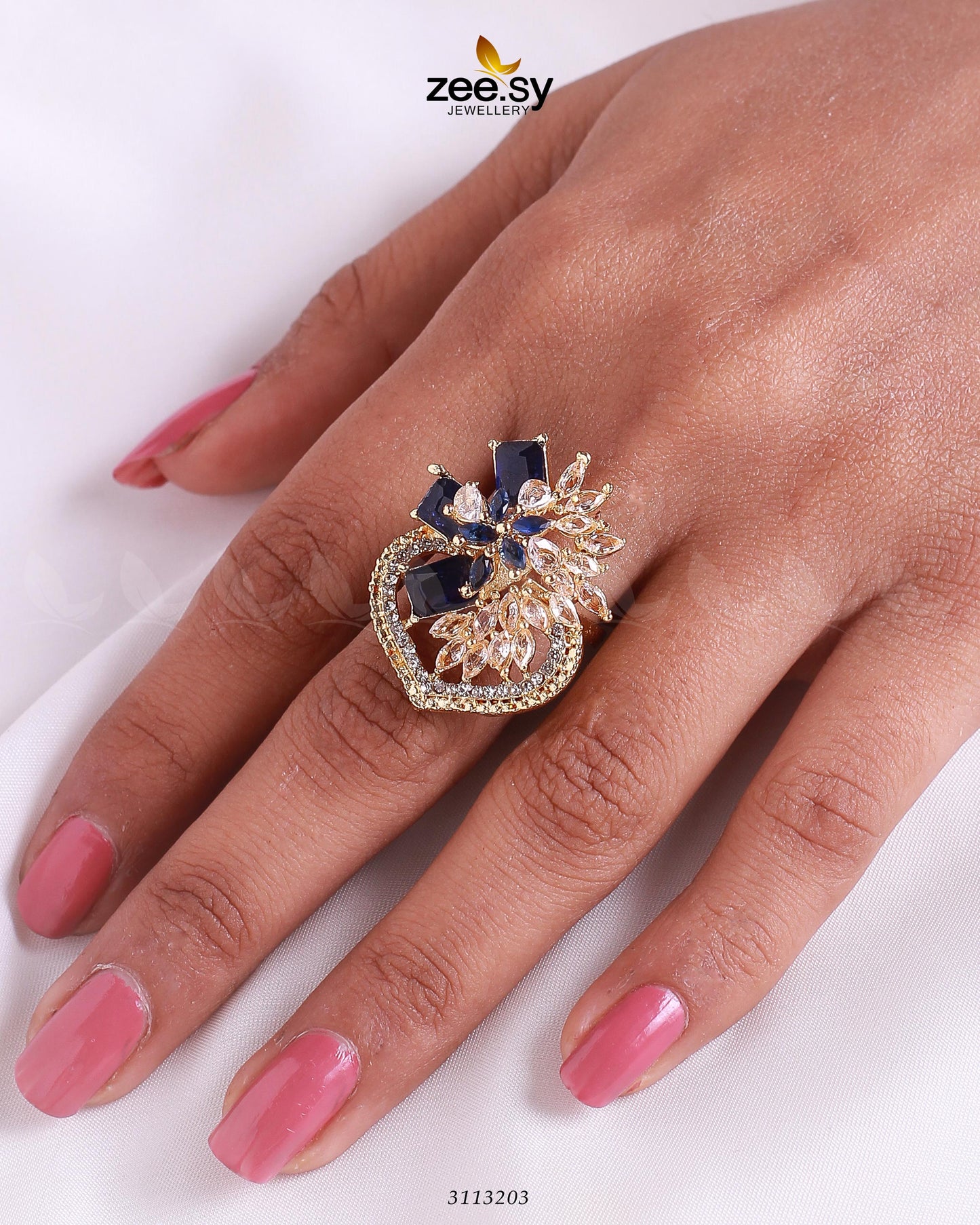 Hoya Rings Golden Blue