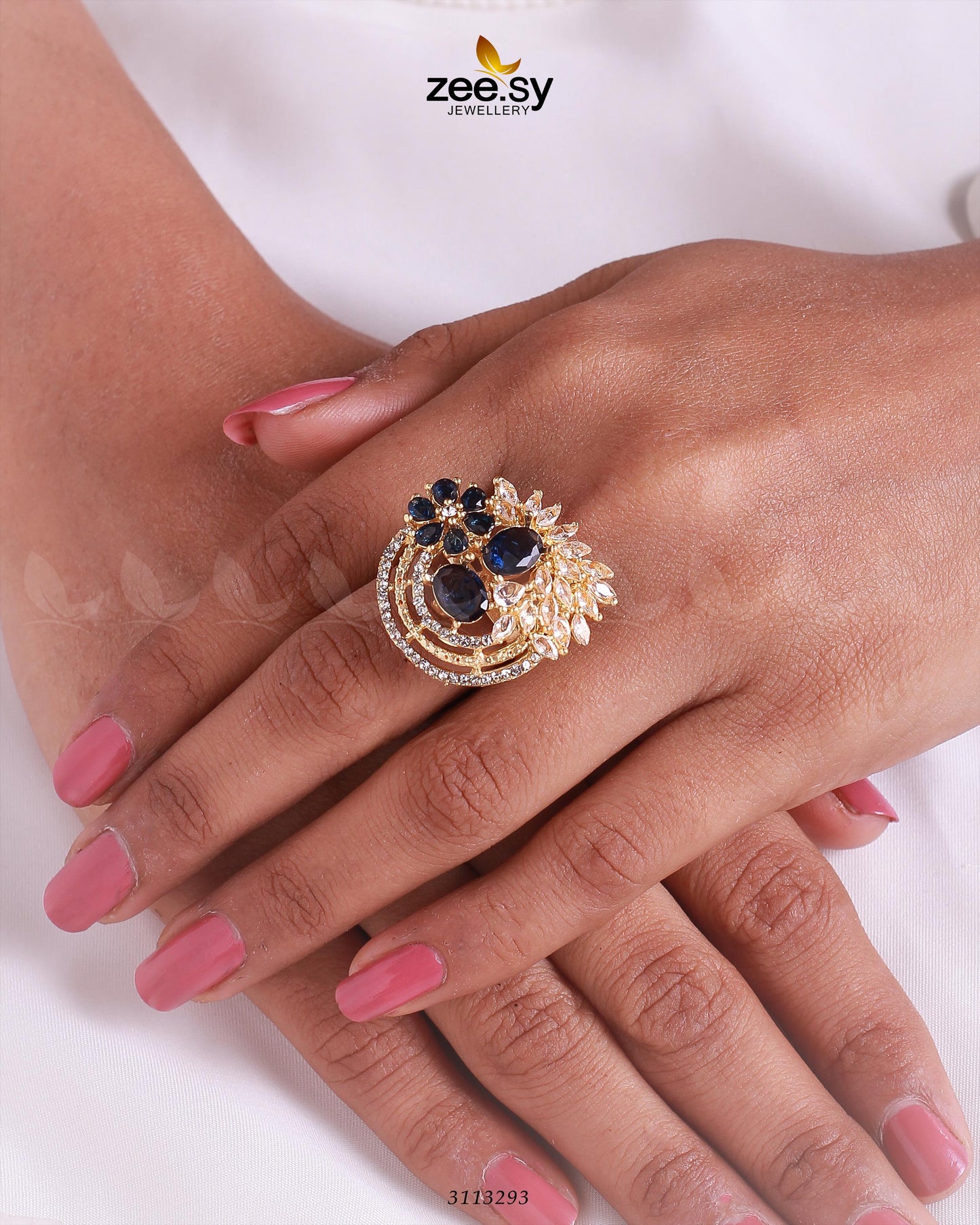 Zoya's Ring Golden Blue