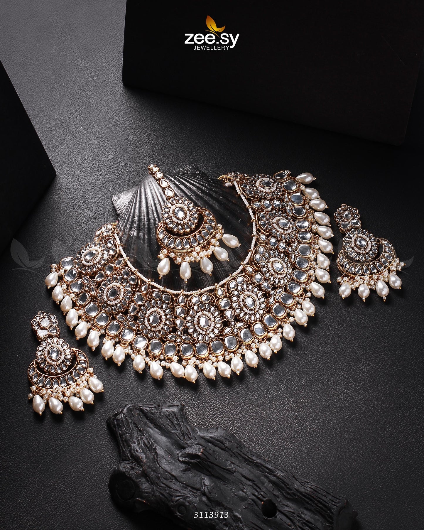 Hoor Bridal Set