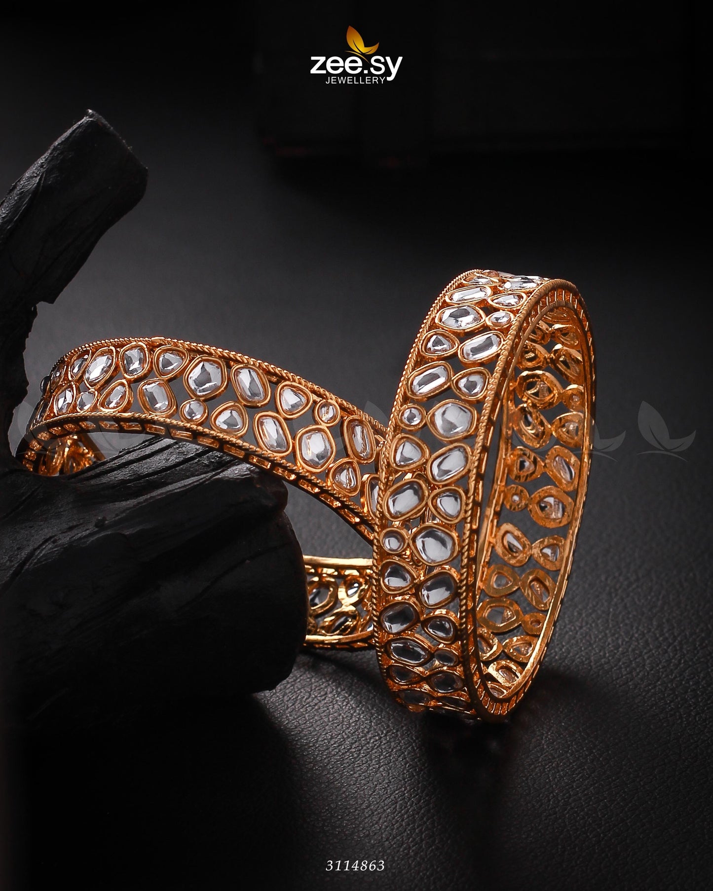 Saffron Bangles White 2*4