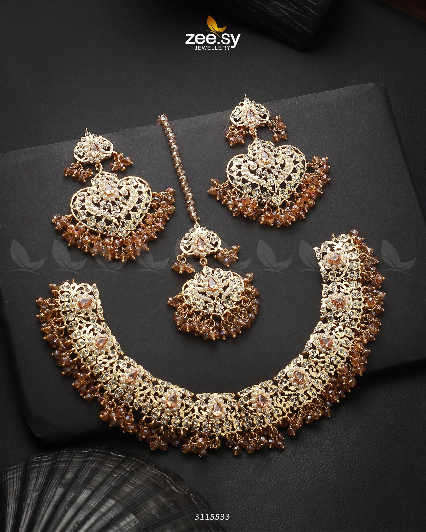 Maniha Necklace Set Golden Champagne