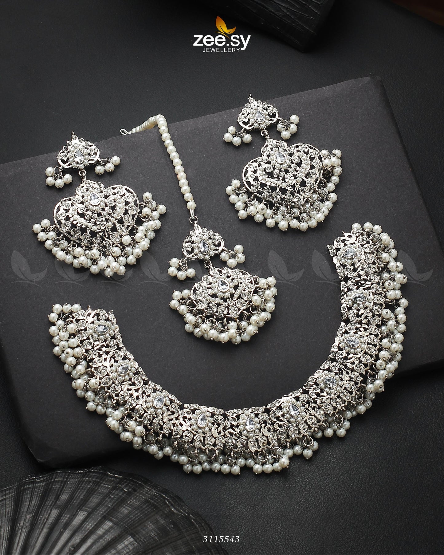 Gracious Necklace Set Silver Pearl