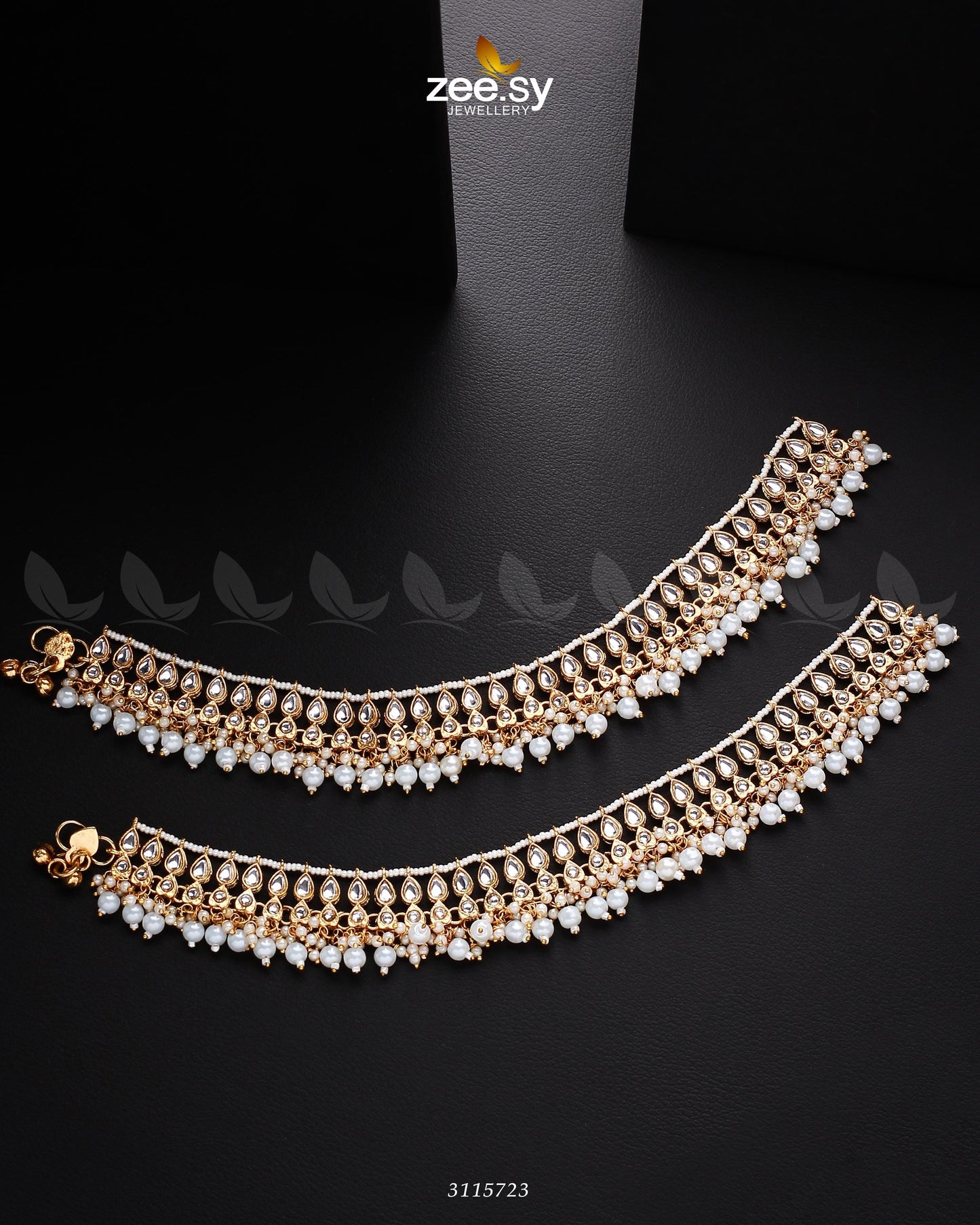 Atefeh Anklet Golden White