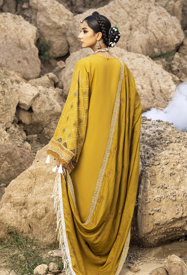 Humdum I Sierra Wool ISierra-D04 - Pakistani Designer Dress - by Humdum - Type : Ladies Clothes - 100% Original at Saira Sultan