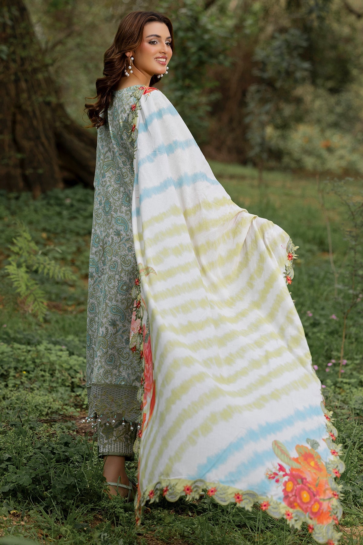 Charizma | Range Collection | CRN5-03 S Sea Green Lawn