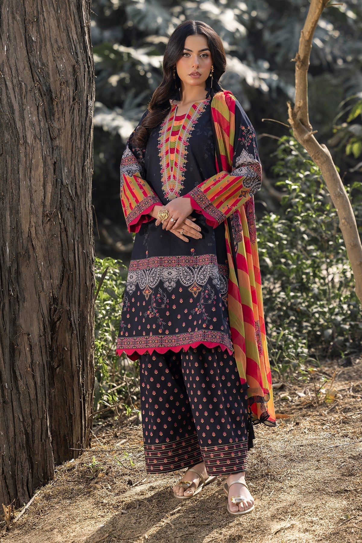 Charizma | C prints Lawn | CP5-11 XS Lawn Black