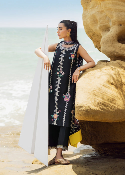 Sadaf Fawad Khan | Siraa Lawn 25 | Luna XL Black Lawn