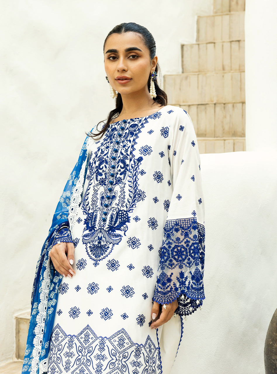 Zainab Chottani | Chikankari 25 | Reem - 8A M White Chikankari