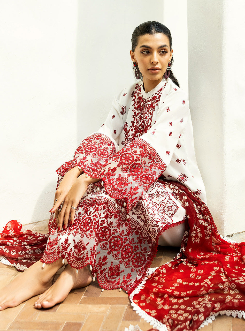 Zainab Chottani | Chikankari 25 | Reem - 8B XL White Chikankari