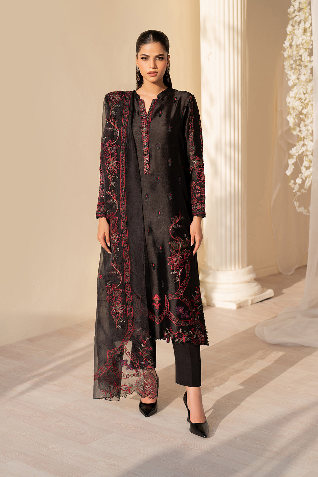 Iznik | Festive Formal | UE-434 Embroidered Pure silk - Pakistani Designer Dress - by Iznik - Type : Ladies Clothes - 100% Original at Saira Sultan