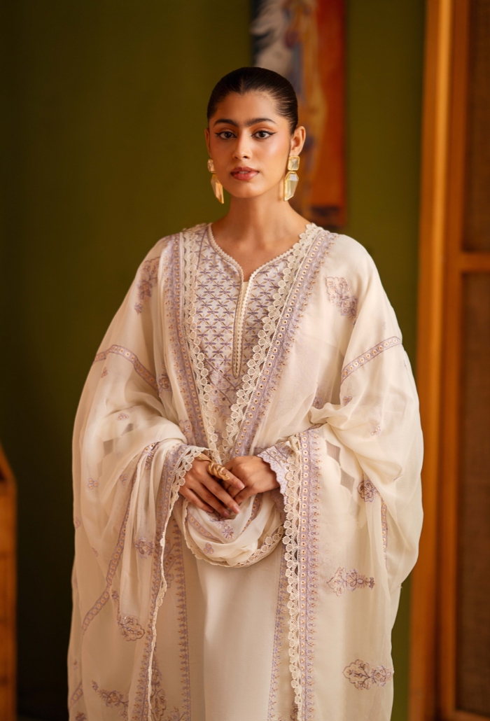 Humdum | Lala Rukh Lawn | Lalarukh - D09 M Off White Lawn