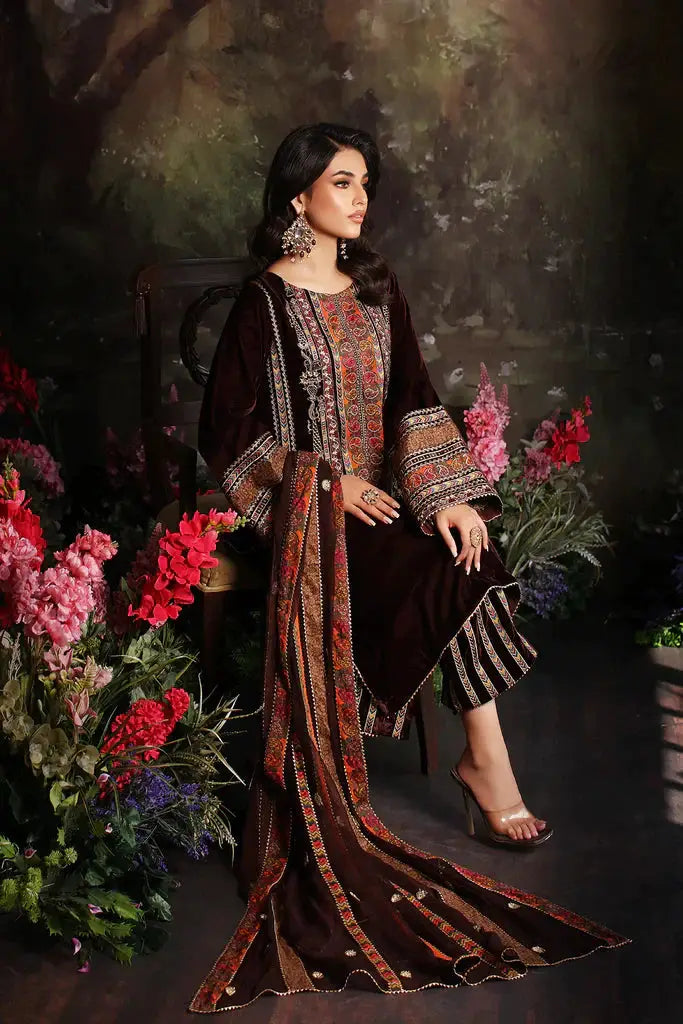 Charizma | Signora Velvet 23 | CVT3-06 - Pakistani Designer Dress - by Charizma | Type: Formal - 100% Original at Saira Sultan