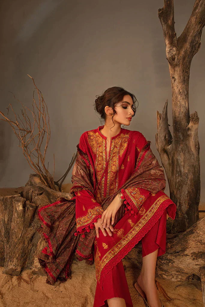 Sobia Nazir | Autumn Winter 23 | 3A - Pakistani Designer Dress - by Sobia Nazir | Type: Luxury - 100% Original at Saira Sultan