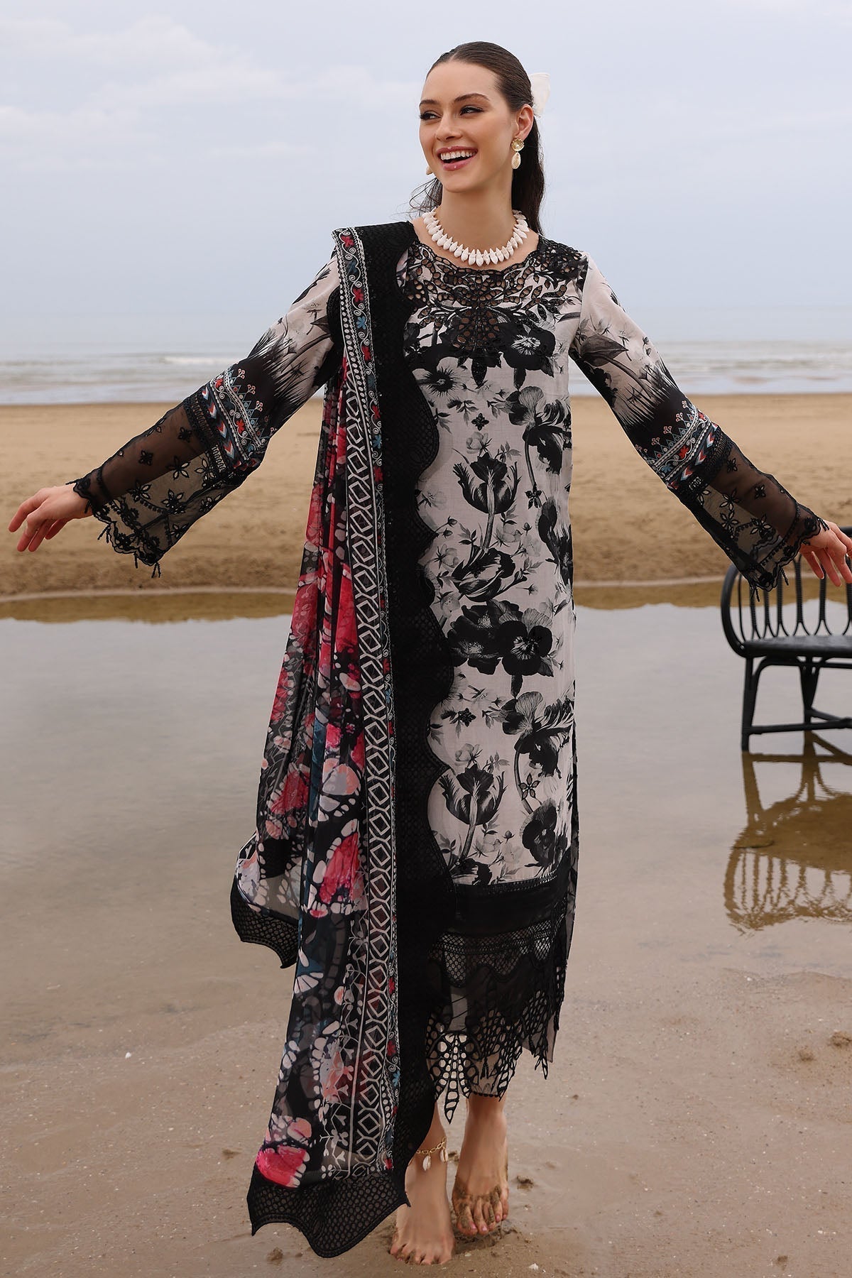 Nureh | Gardenia Embroidered Lawn 25 | NSG-175 Custom Size Black Lawn