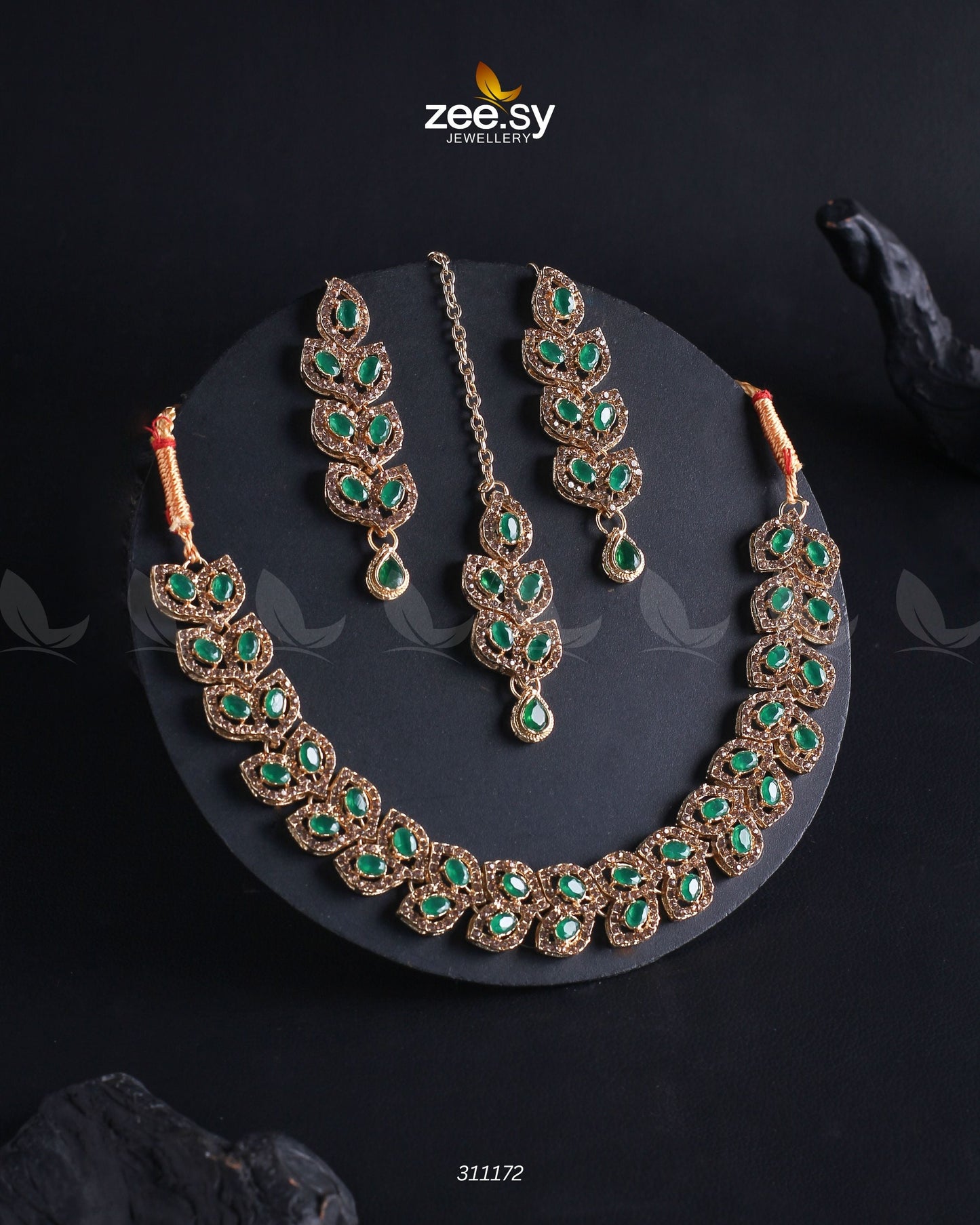 Elara Necklace Champagne & Green