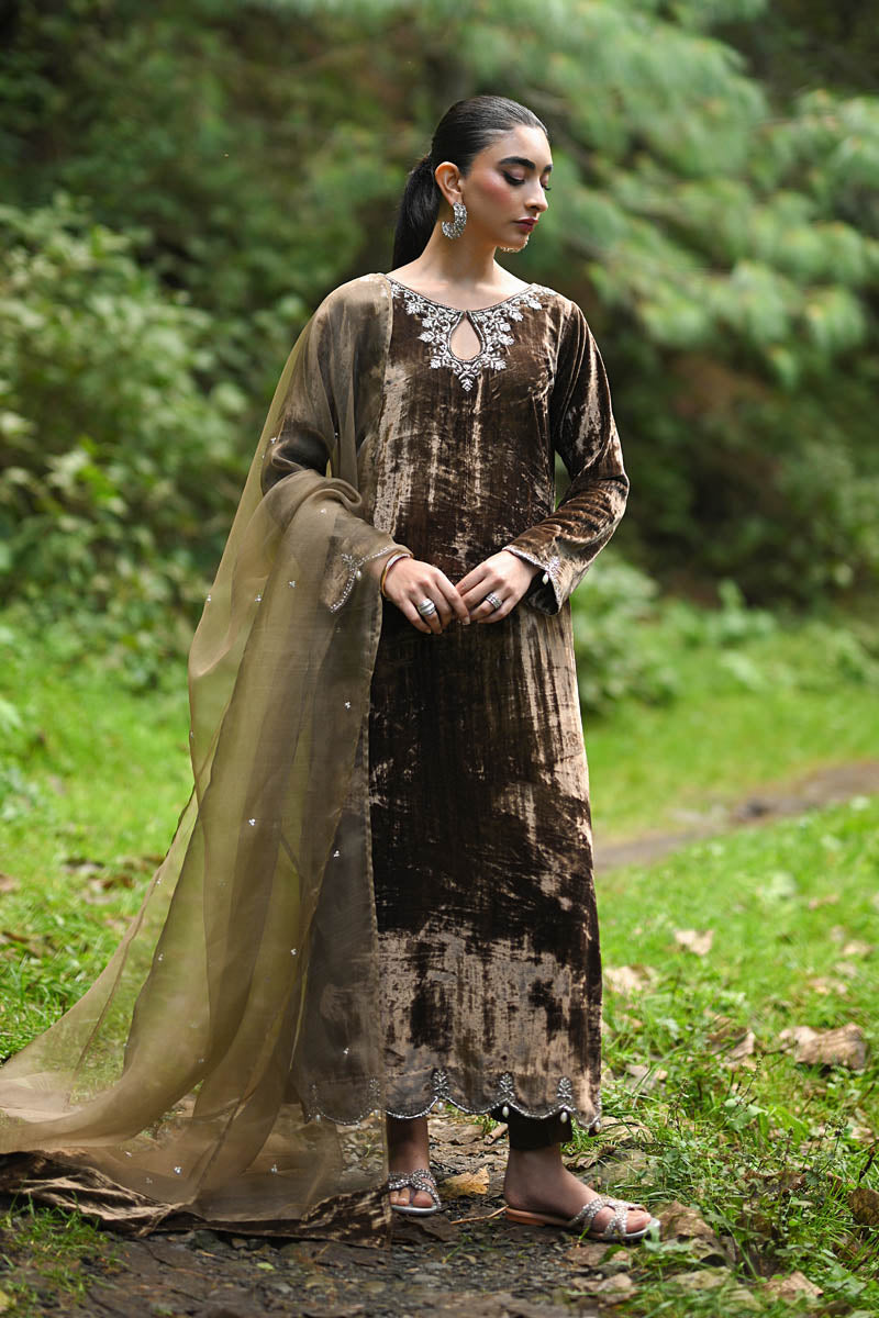 Hue Pret | Farasha Luxury Winter | Baran XL Dull Brown Pure Velvet
