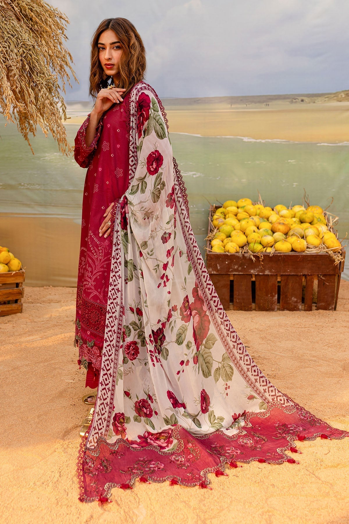 Nureh | Gardenia Lawn 25 | NSG-181 S Haute Red Lawn