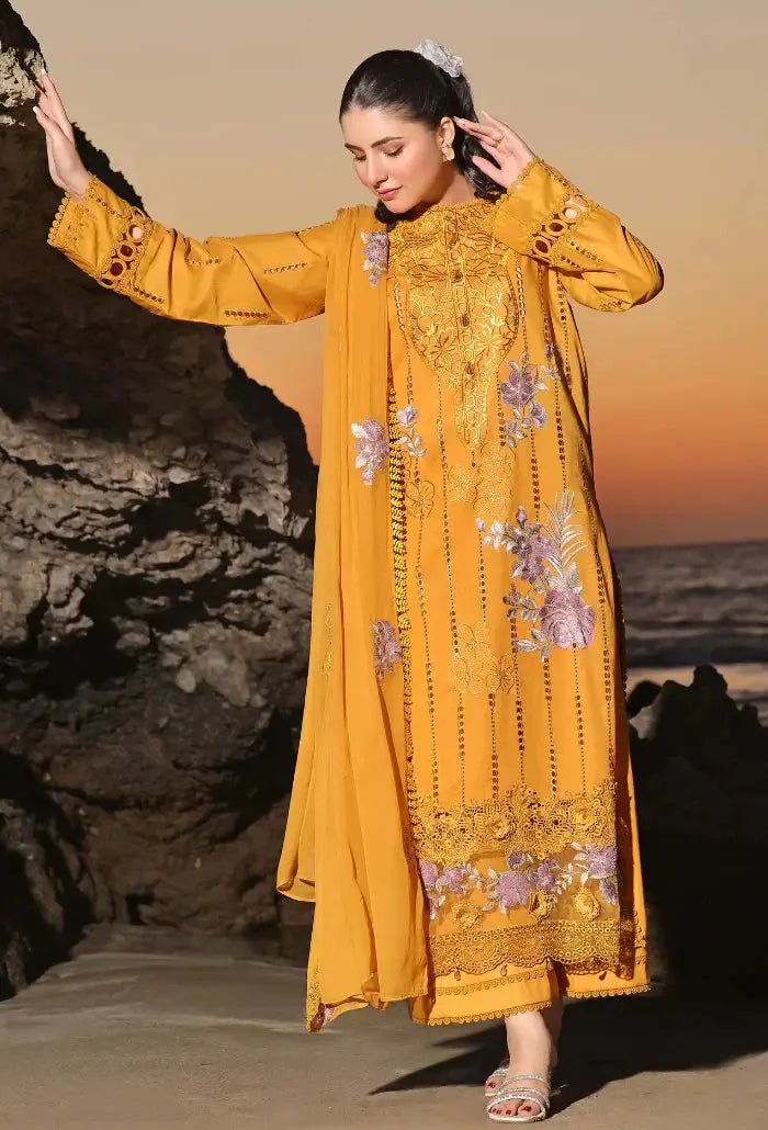 Humdum | Afsoon Lawn 24 | D06 - Pakistani Designer Dress - by HumDum | Type: Luxury - 100% Original at Saira Sultan